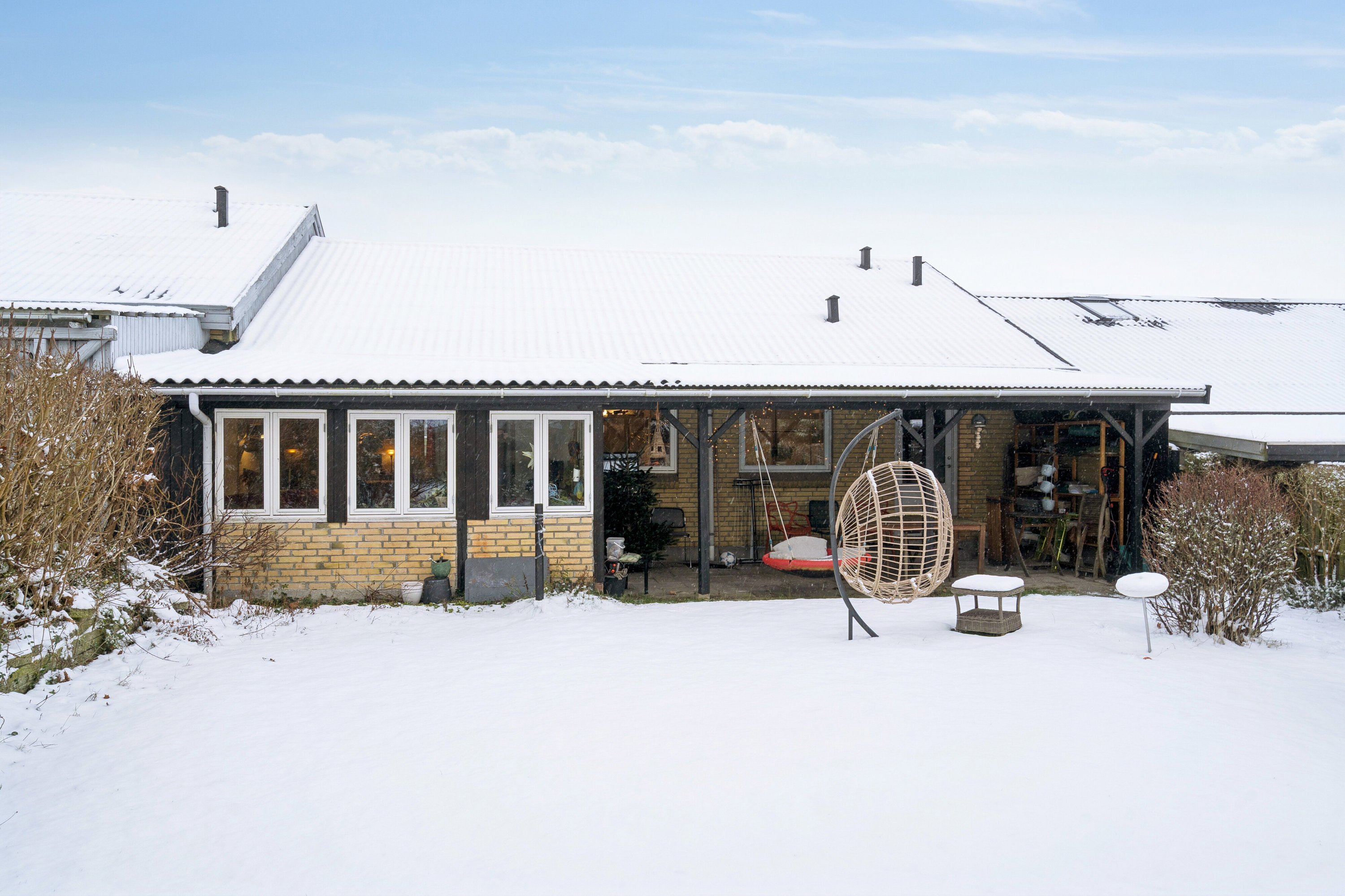 Fremhævet set fra vejen billede i fuldskærmstilstand. Billede af Åsumvej 687, 5240 Odense NØ