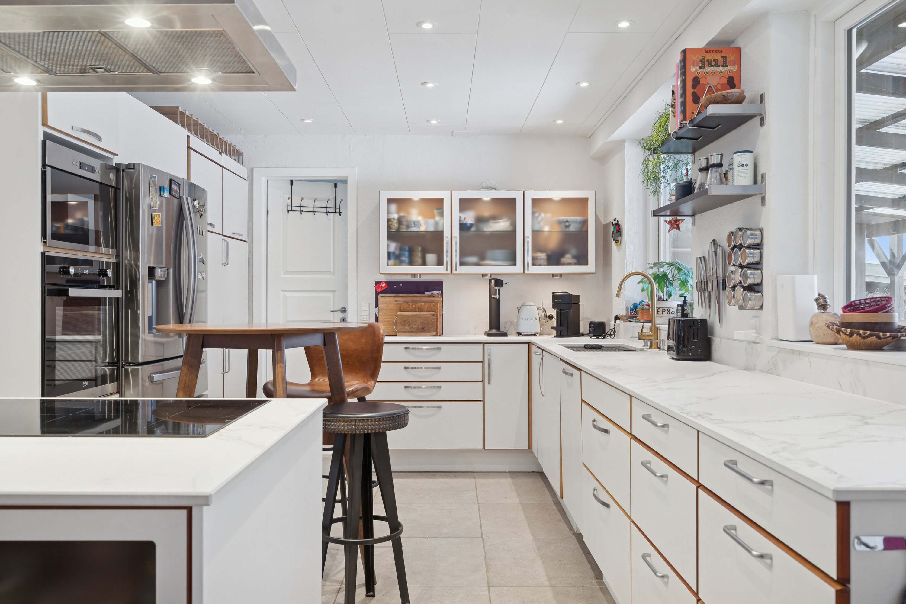 Fremhævet køkken billede i fuldskærmstilstand. Billede af Åsumvej 687, 5240 Odense NØ