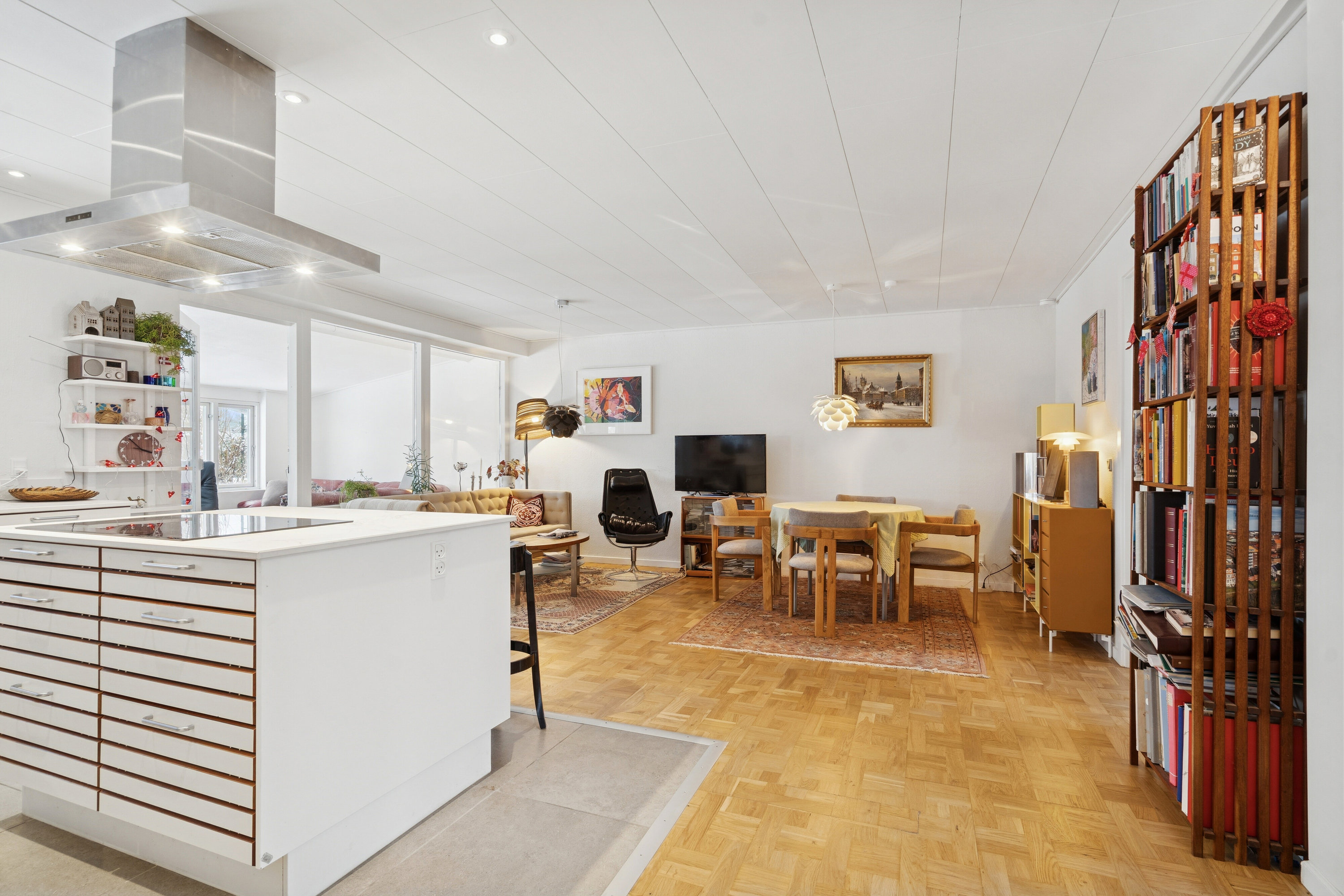 Fremhævet køkken billede i fuldskærmstilstand. Billede af Åsumvej 687, 5240 Odense NØ