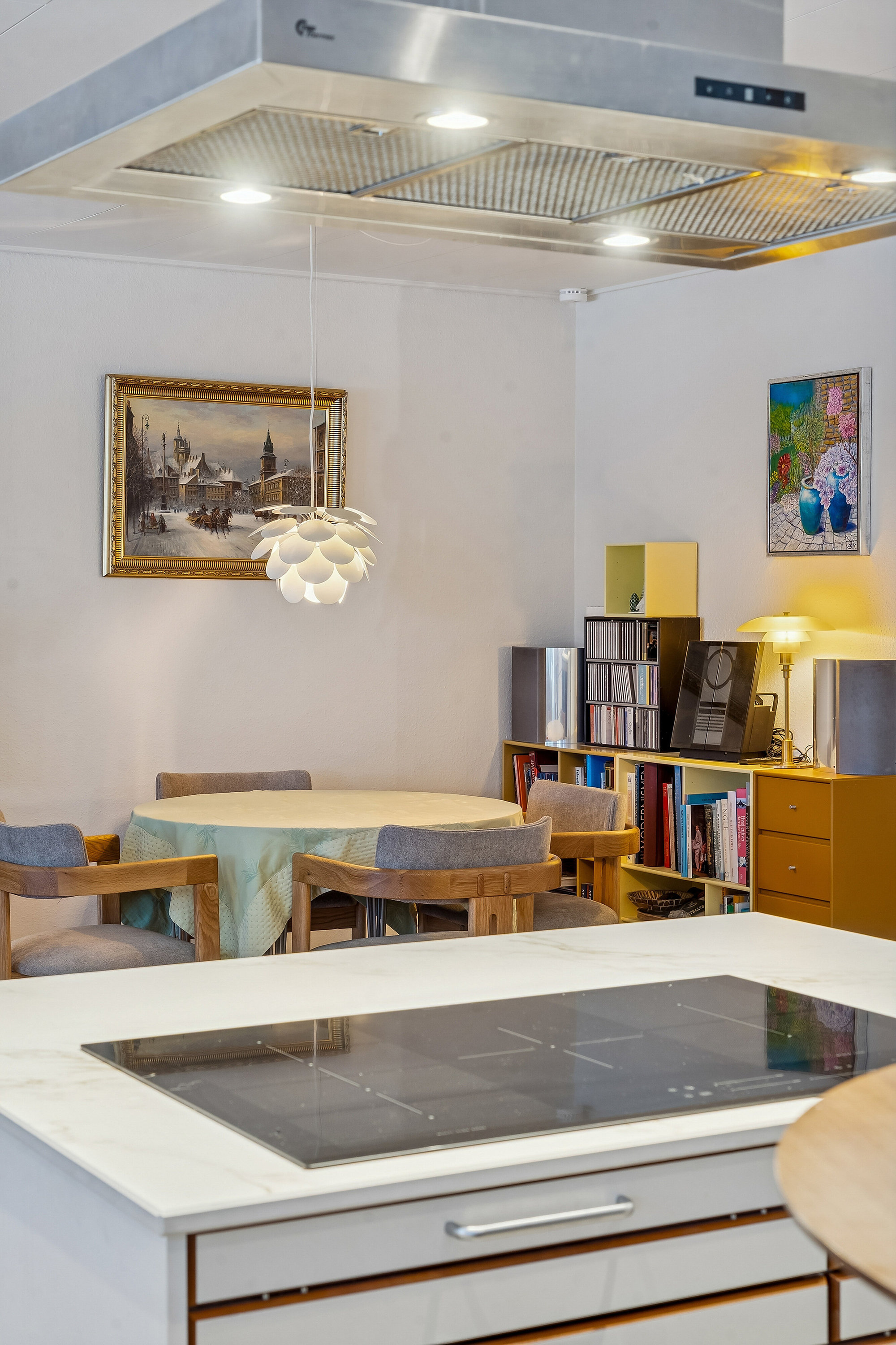 Fremhævet køkken billede i fuldskærmstilstand. Billede af Åsumvej 687, 5240 Odense NØ