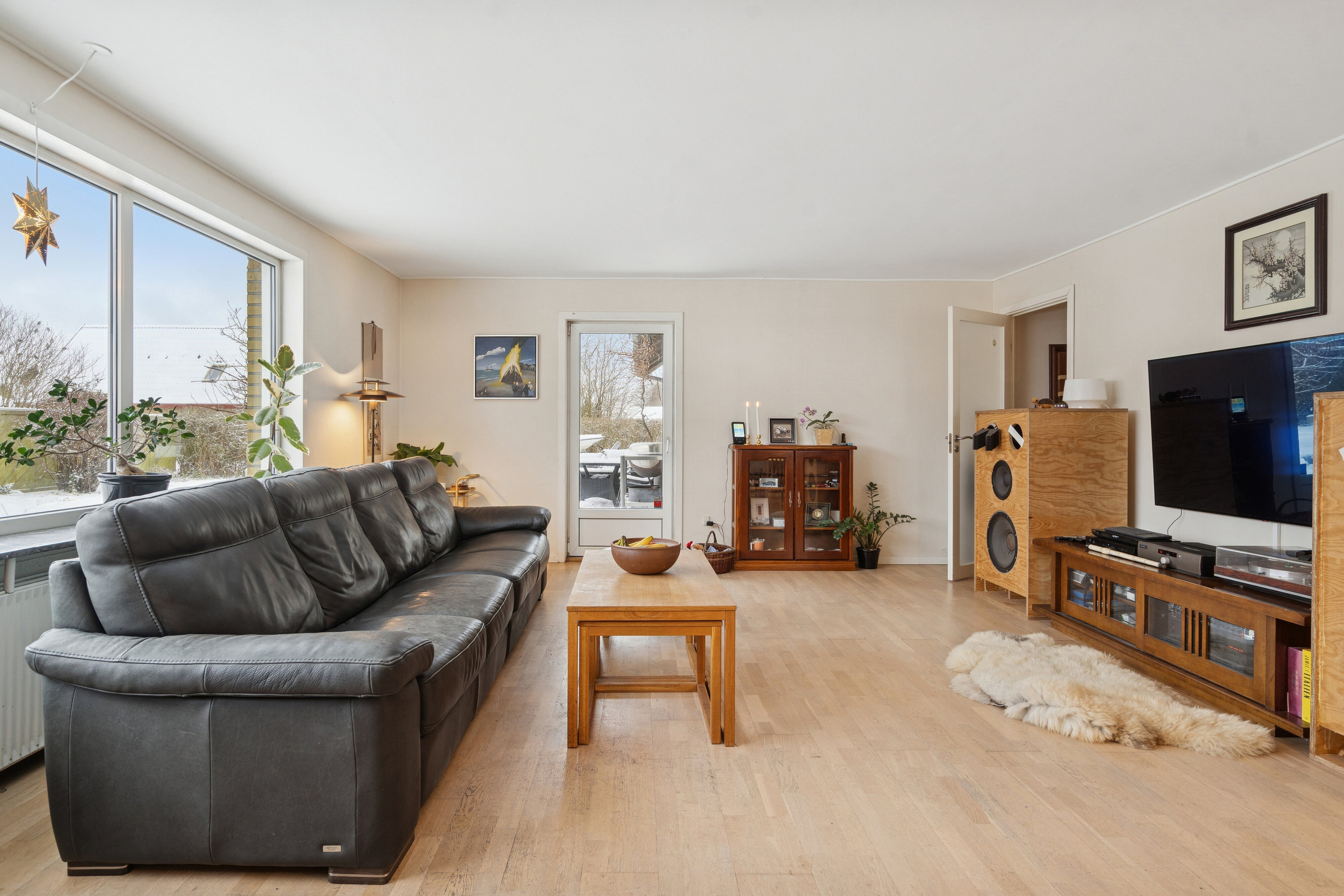 Fremhævet stue billede i fuldskærmstilstand. Billede af Banevænget 29, 5750 Ringe