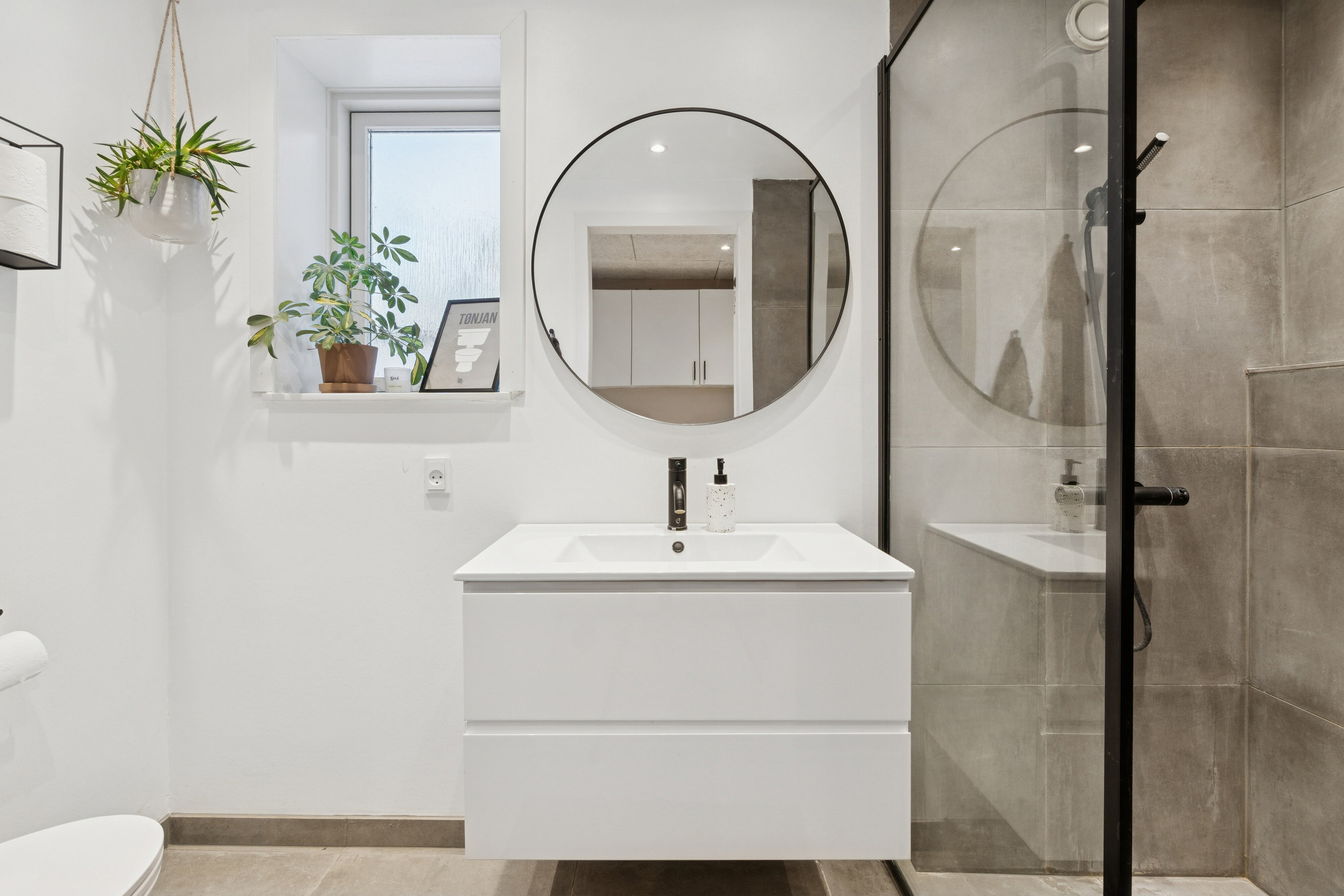 Fremhævet badeværelse billede i fuldskærmstilstand. Billede af Birkevej 1, Ubby, 4490 Jerslev Sjælland