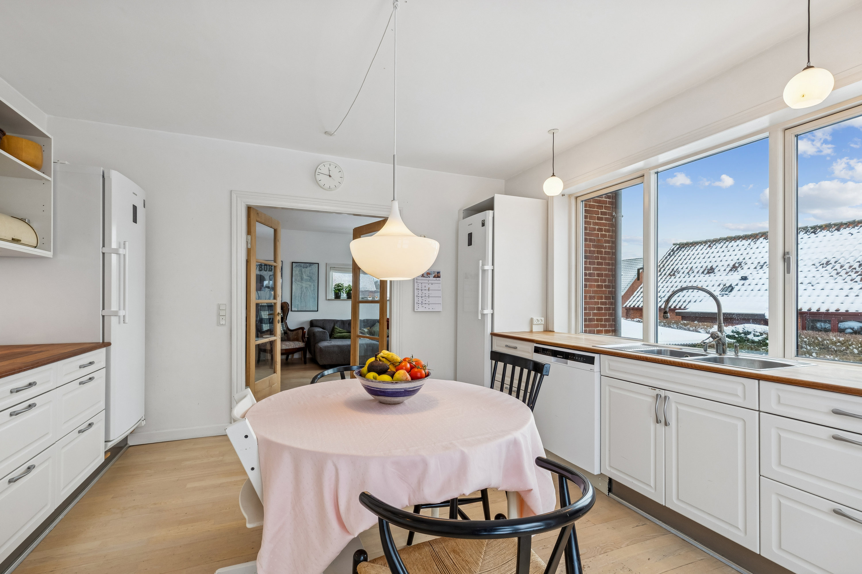 Miniaturebillede 1: køkken. Billede af Brorsonsvej 15, 2630 Taastrup