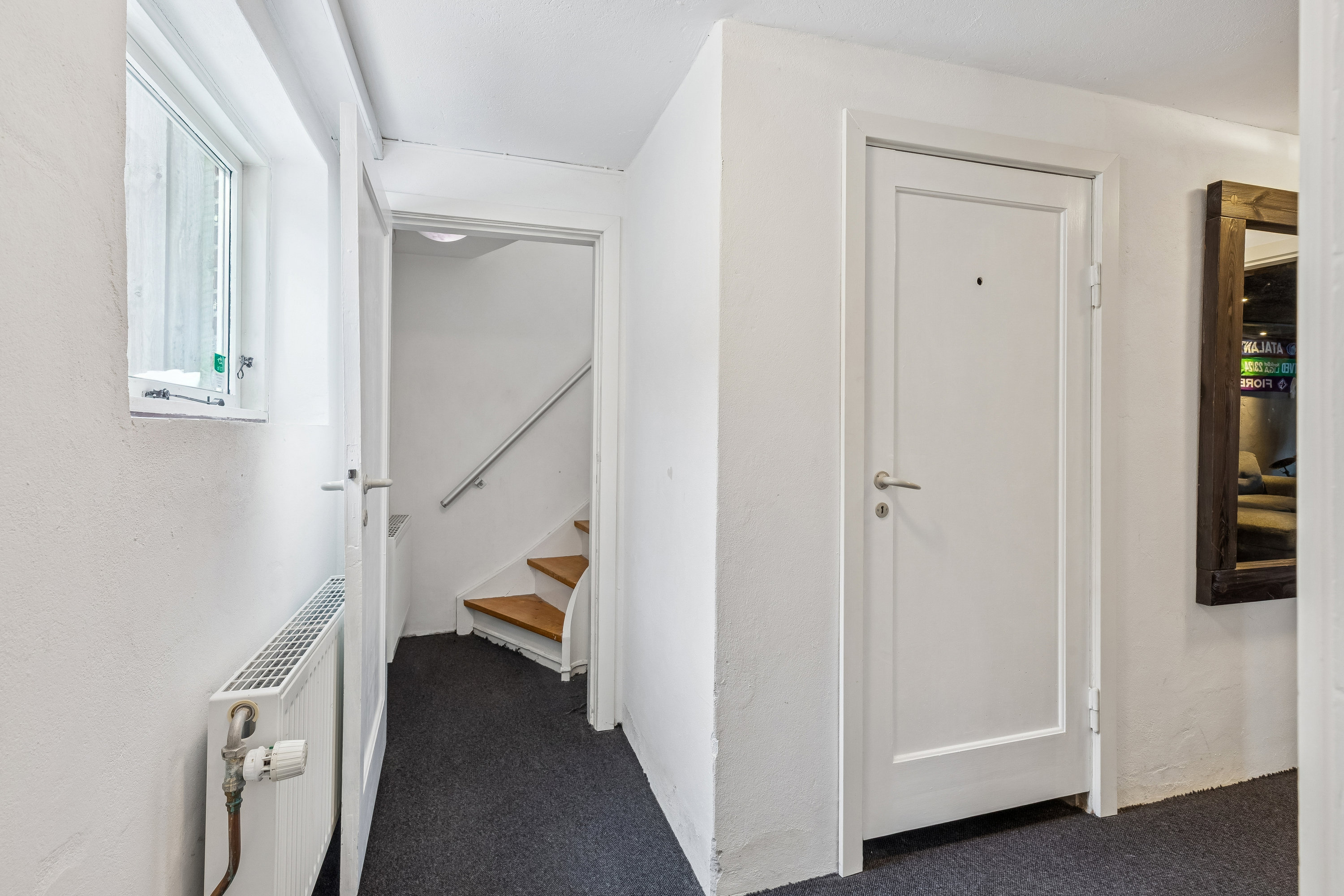 Fremhævet gang billede i fuldskærmstilstand. Billede af Brorsonsvej 15, 2630 Taastrup