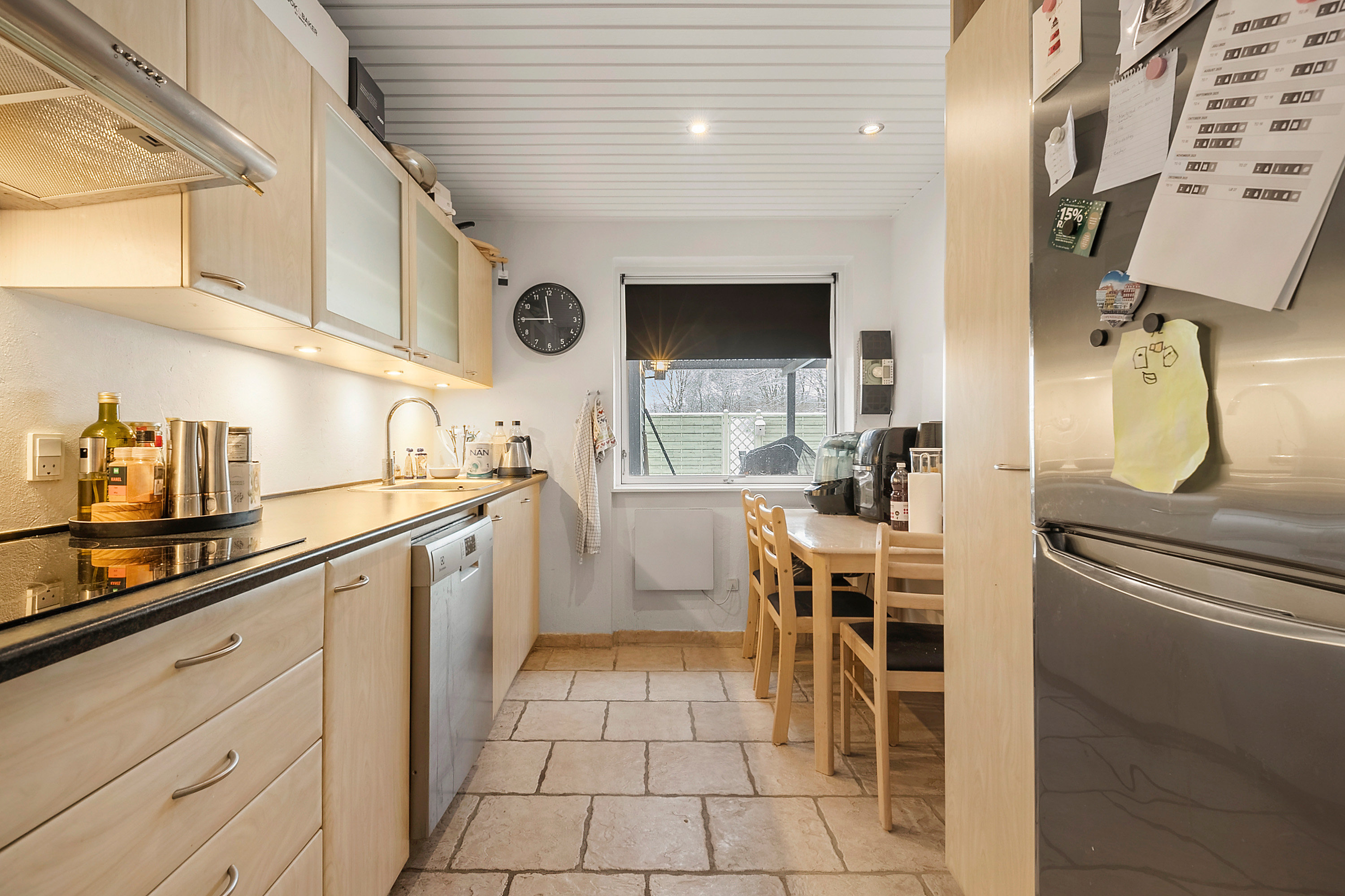 Miniaturebillede 1: køkken. Billede af Duedalen 28, 5240 Odense NØ