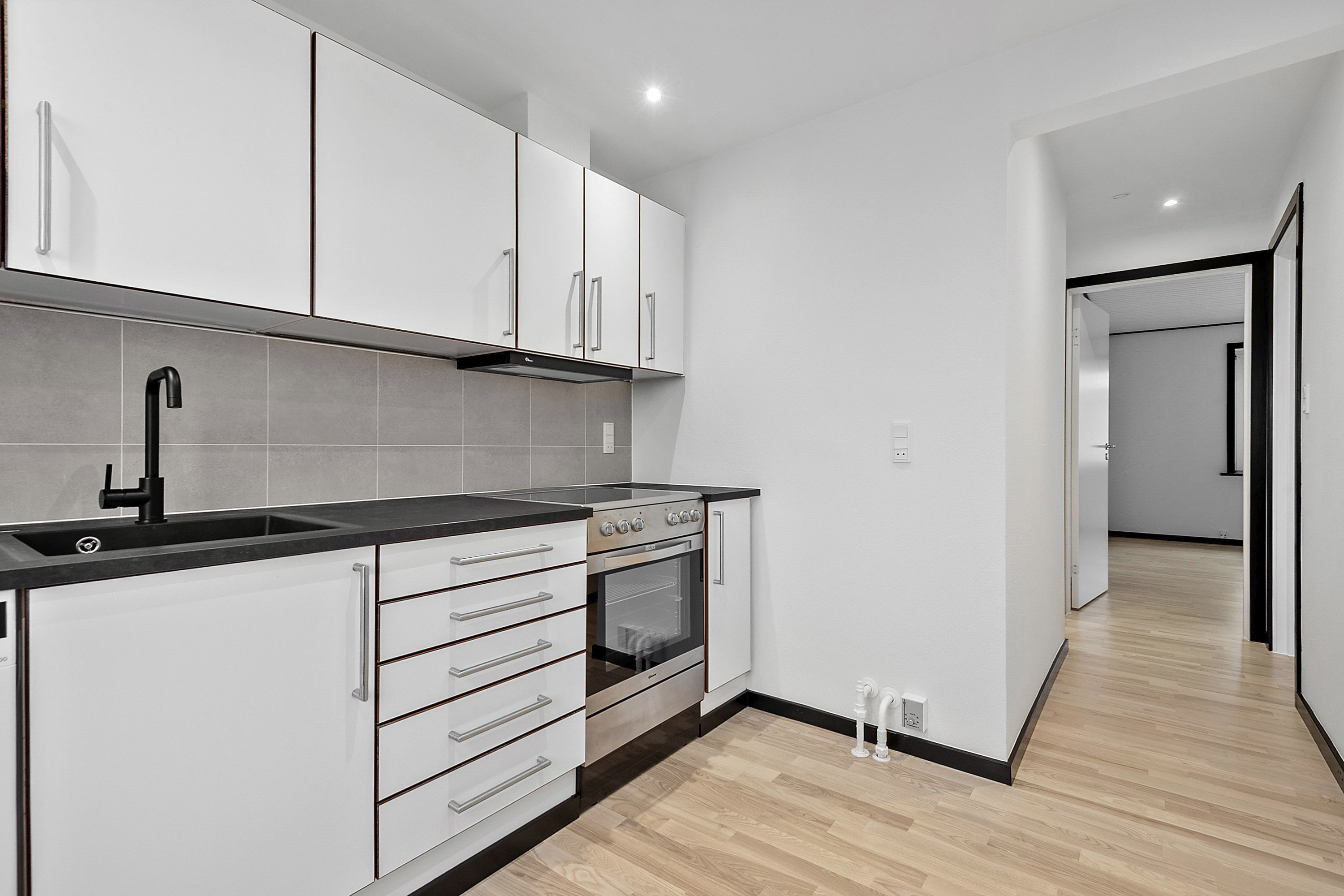 Fremhævet køkken billede i fuldskærmstilstand. Billede af Peder Skrams Gade 12, 3. tv., 6700 Esbjerg