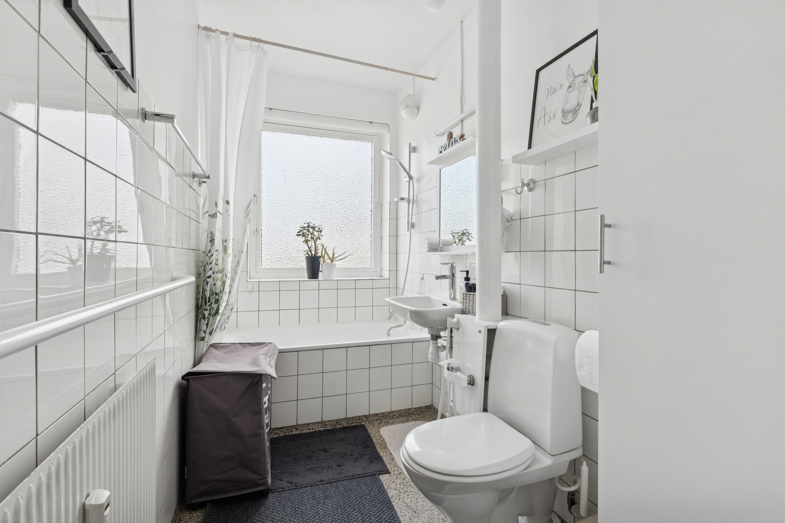 Fremhævet badeværelse billede i fuldskærmstilstand. Billede af Voldumvej 65, 1. tv., 2610 Rødovre