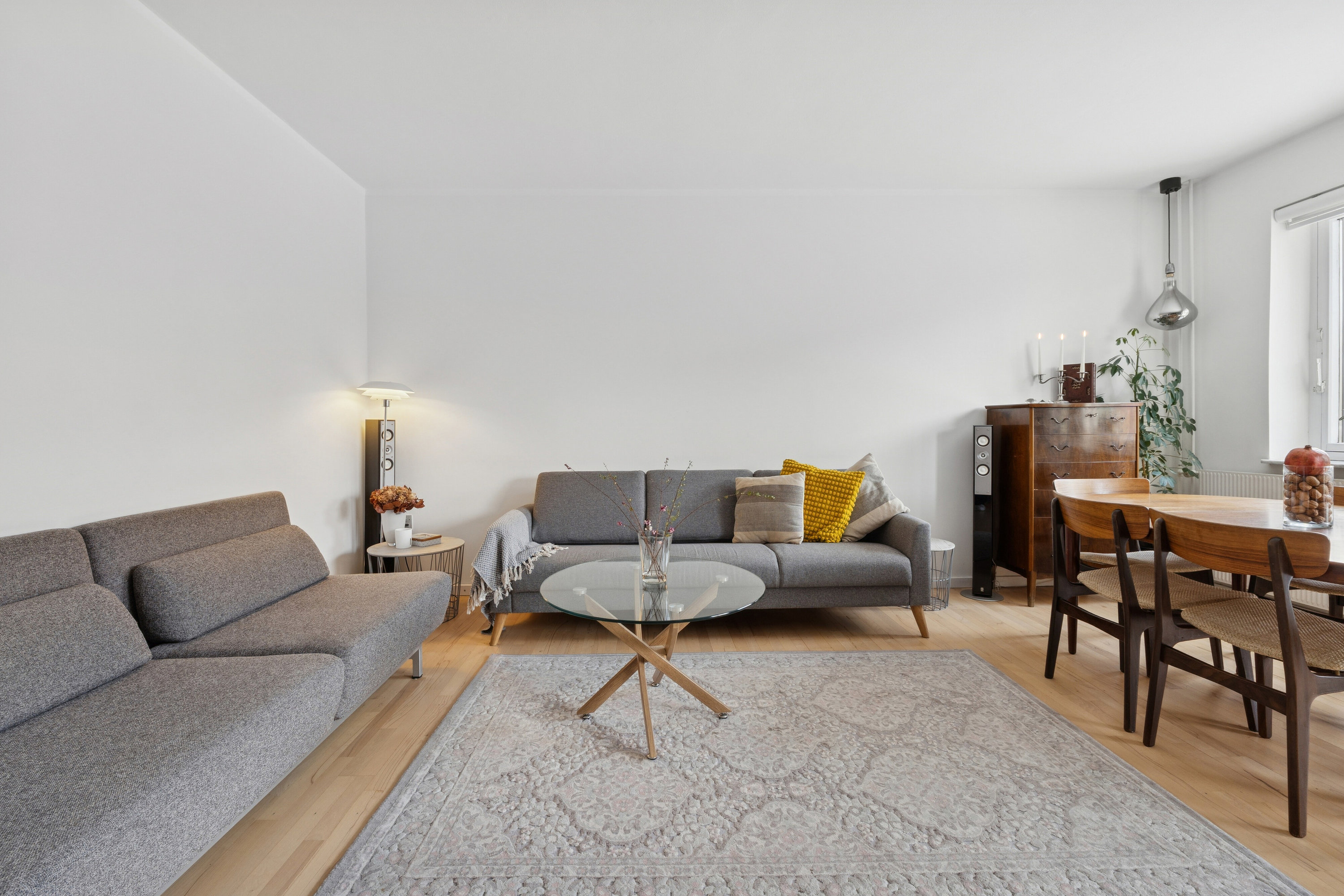 Fremhævet stue billede i fuldskærmstilstand. Billede af Voldumvej 65, 1. tv., 2610 Rødovre