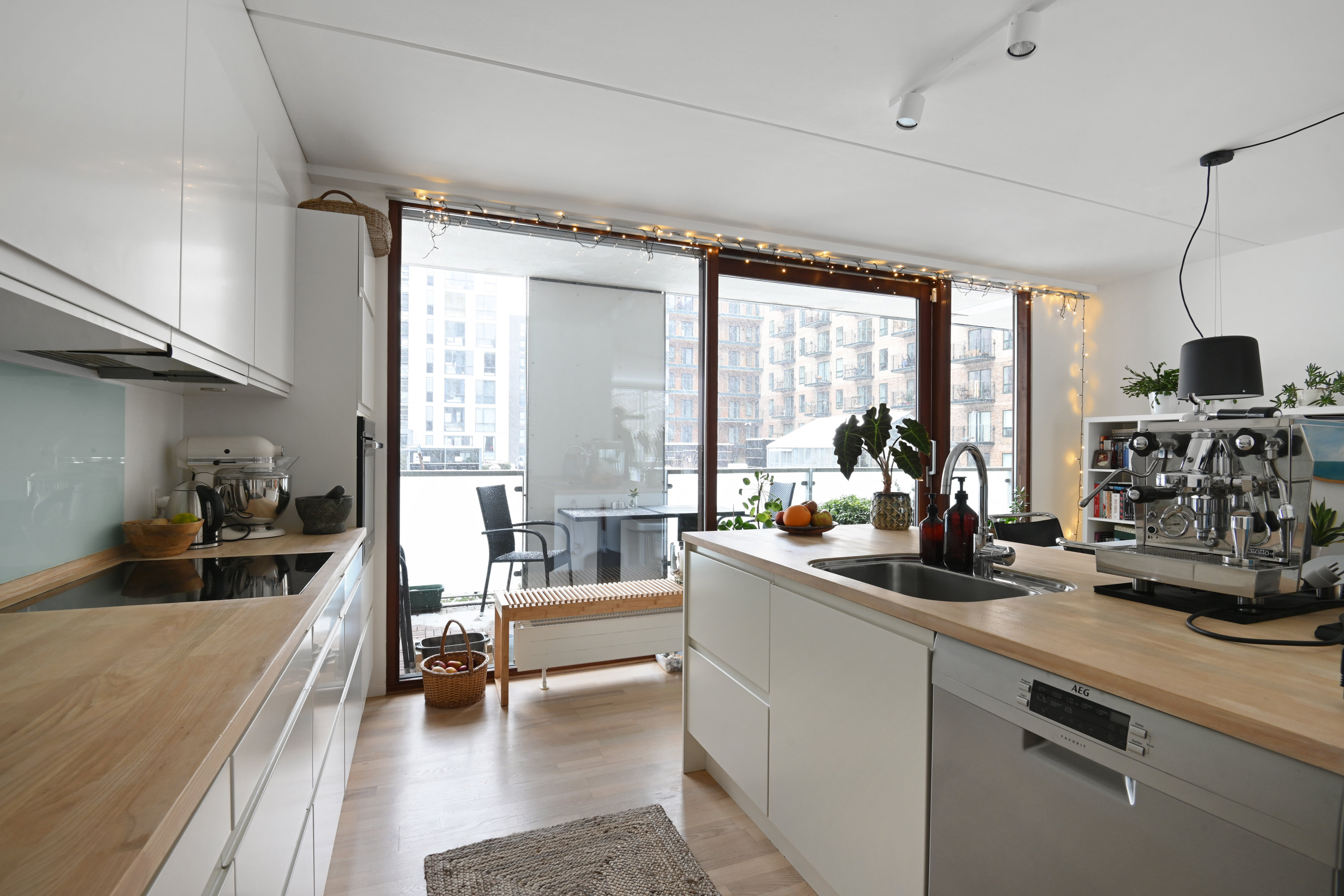 Fremhævet andet billede i fuldskærmstilstand. Billede af C.F. Møllers Allé 40, st.. tv., 2300 København S