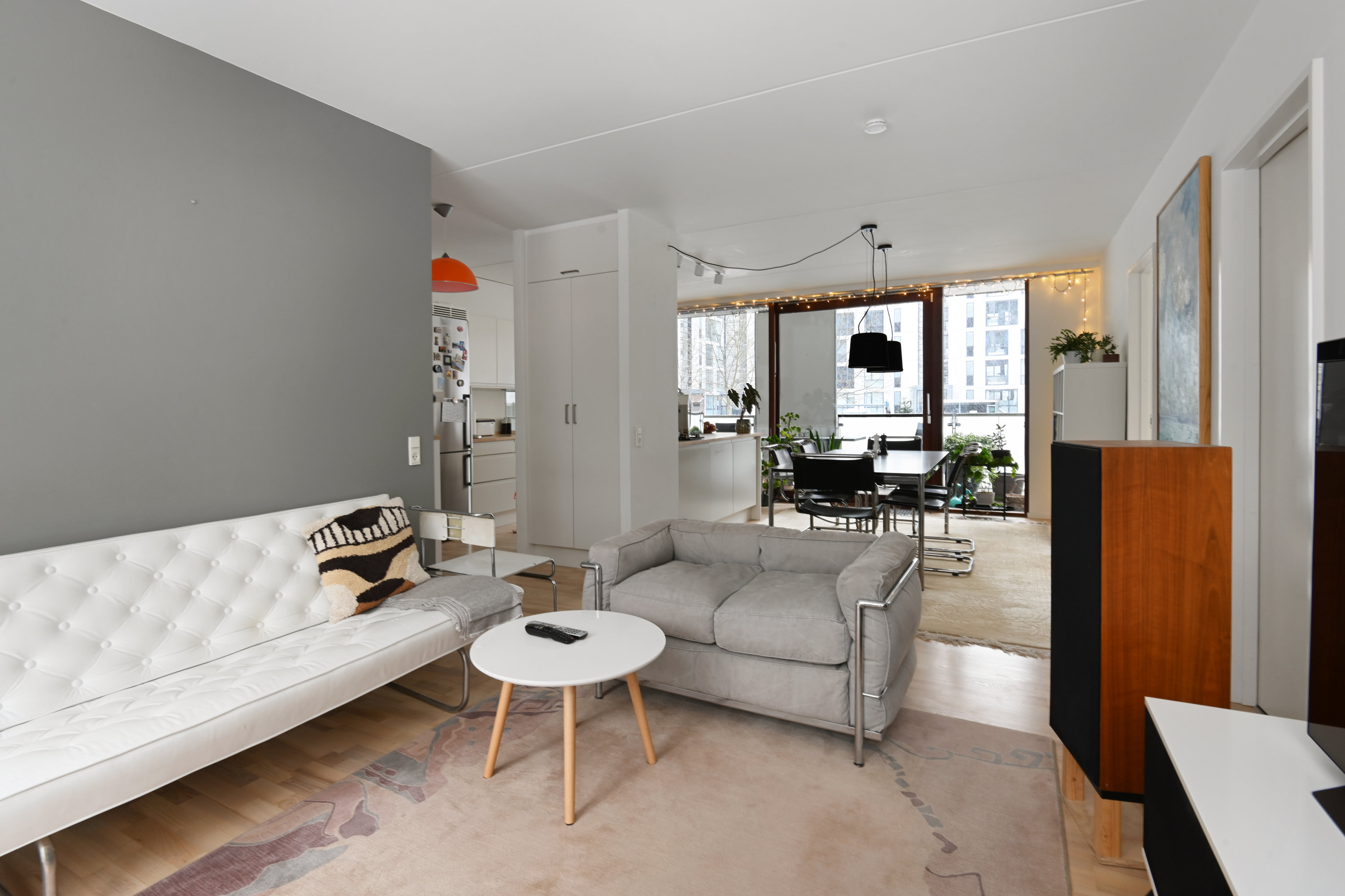 Fremhævet andet billede i fuldskærmstilstand. Billede af C.F. Møllers Allé 40, st.. tv., 2300 København S