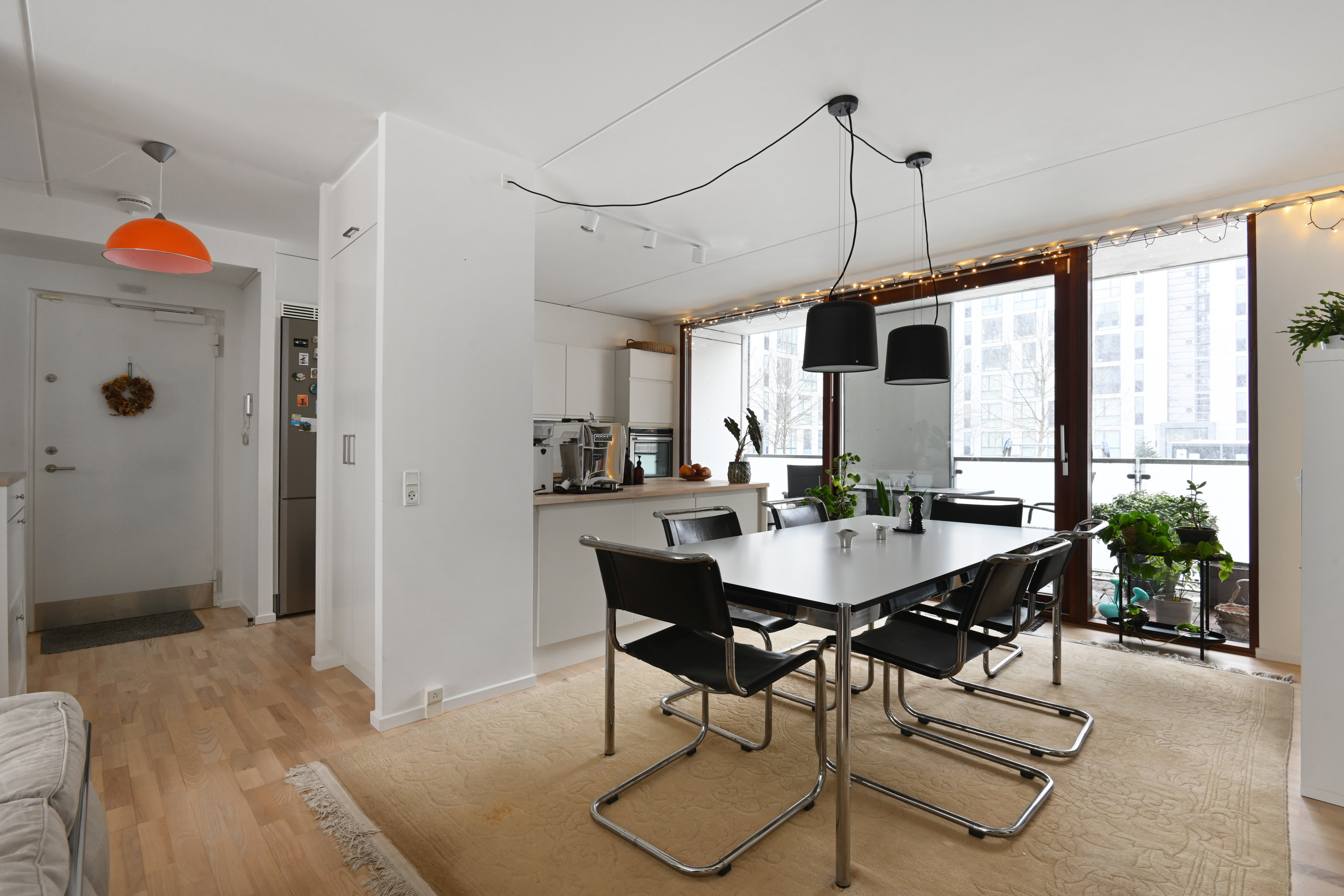 Fremhævet andet billede i fuldskærmstilstand. Billede af C.F. Møllers Allé 40, st.. tv., 2300 København S