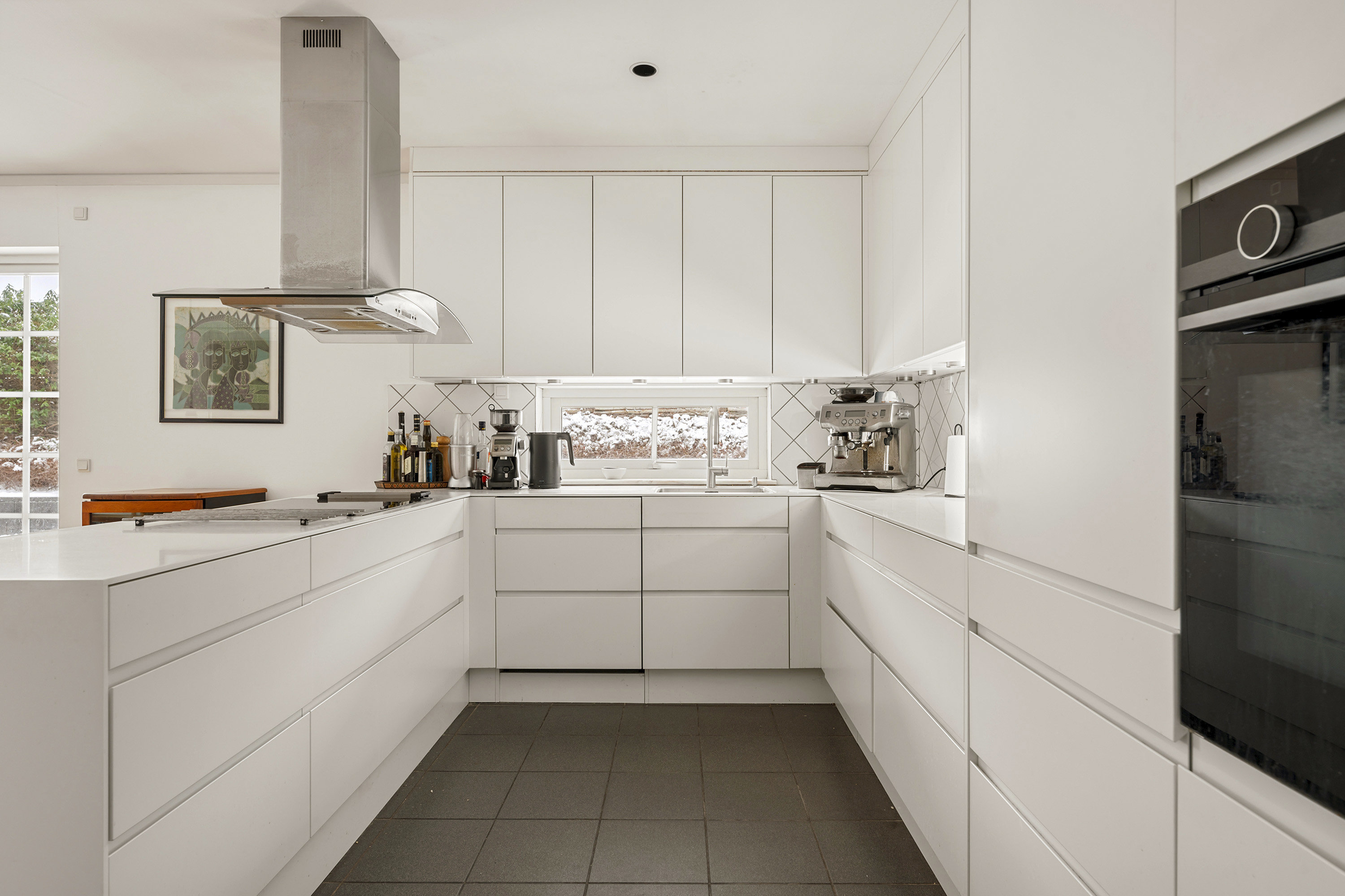 Fremhævet køkken billede i fuldskærmstilstand. Billede af Grants Alle 6, 2900 Hellerup