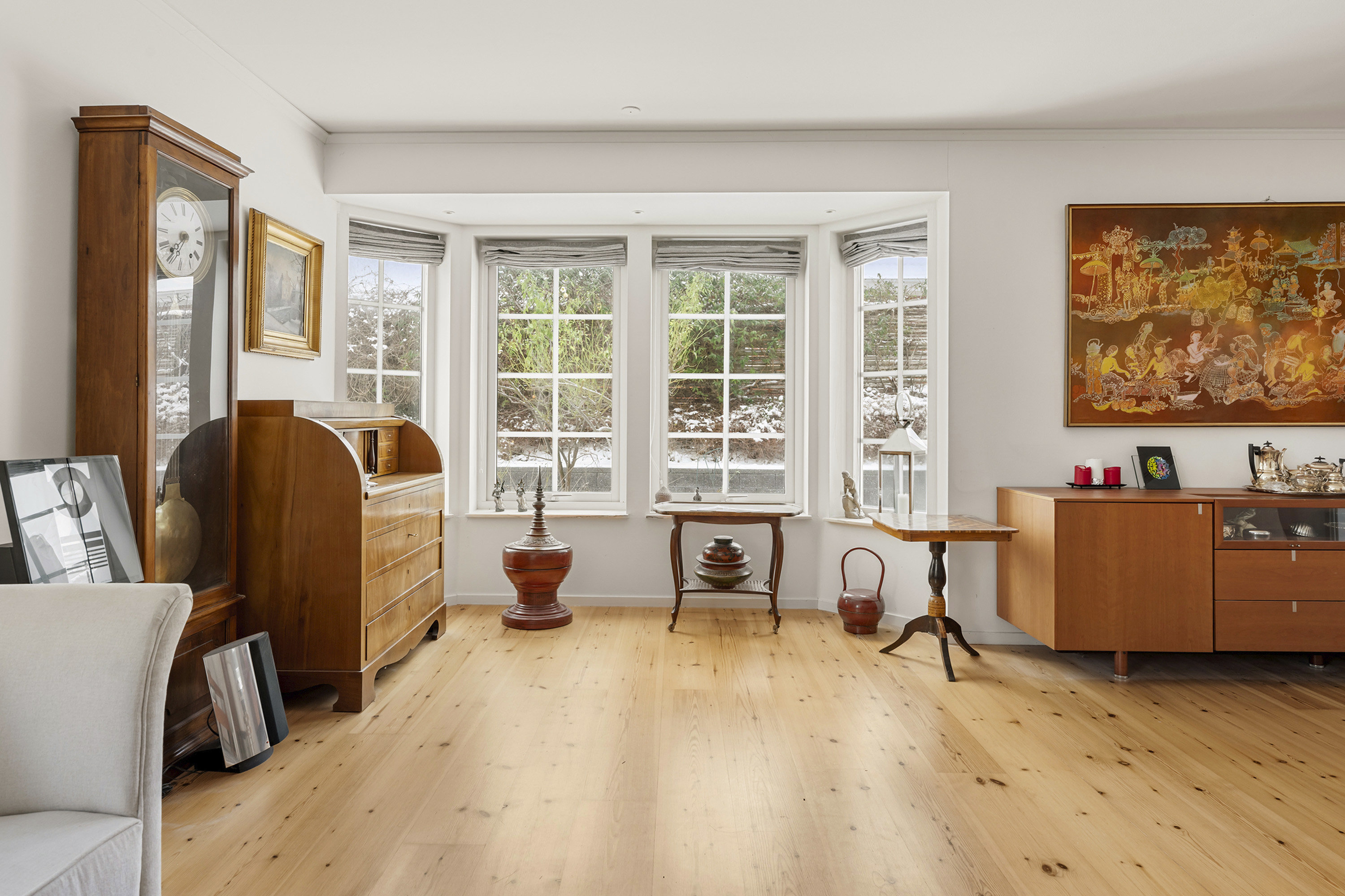 Fremhævet stue billede i fuldskærmstilstand. Billede af Grants Alle 6, 2900 Hellerup