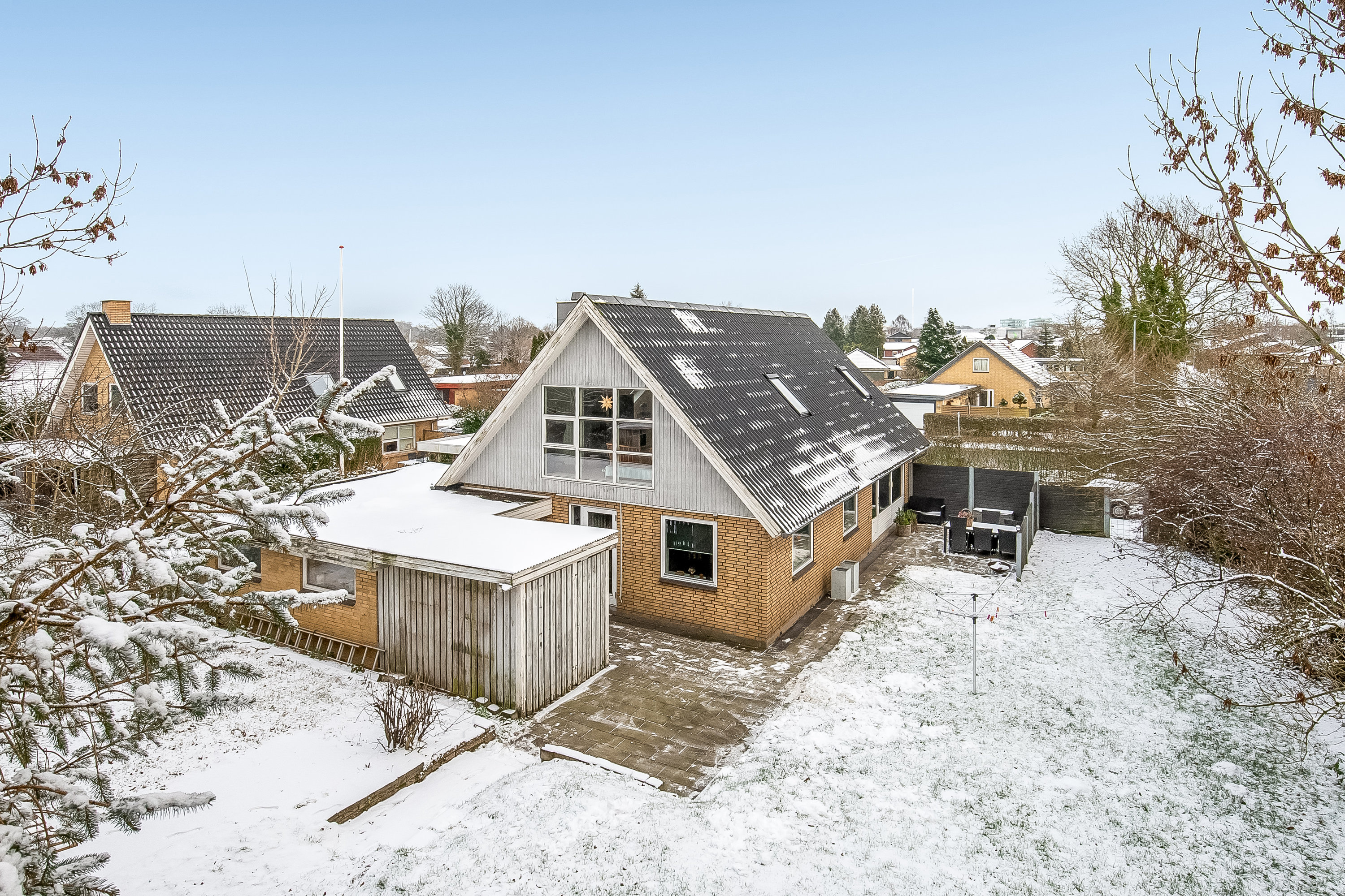 Fremhævet mastefoto billede i fuldskærmstilstand. Billede af Vestervang 34, Bramdrupdam, 6000 Kolding