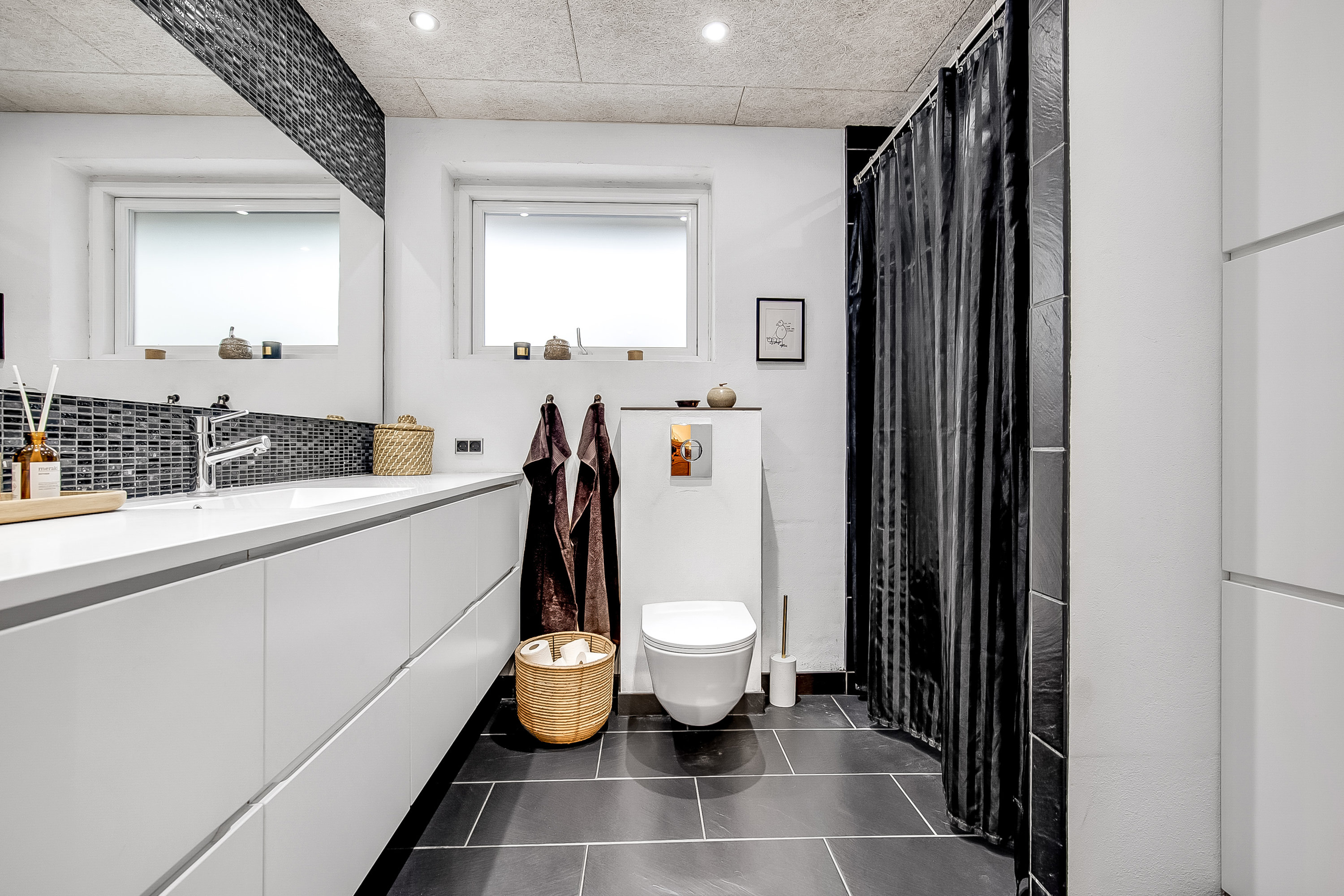 Fremhævet badeværelse billede i fuldskærmstilstand. Billede af Vestervang 34, Bramdrupdam, 6000 Kolding