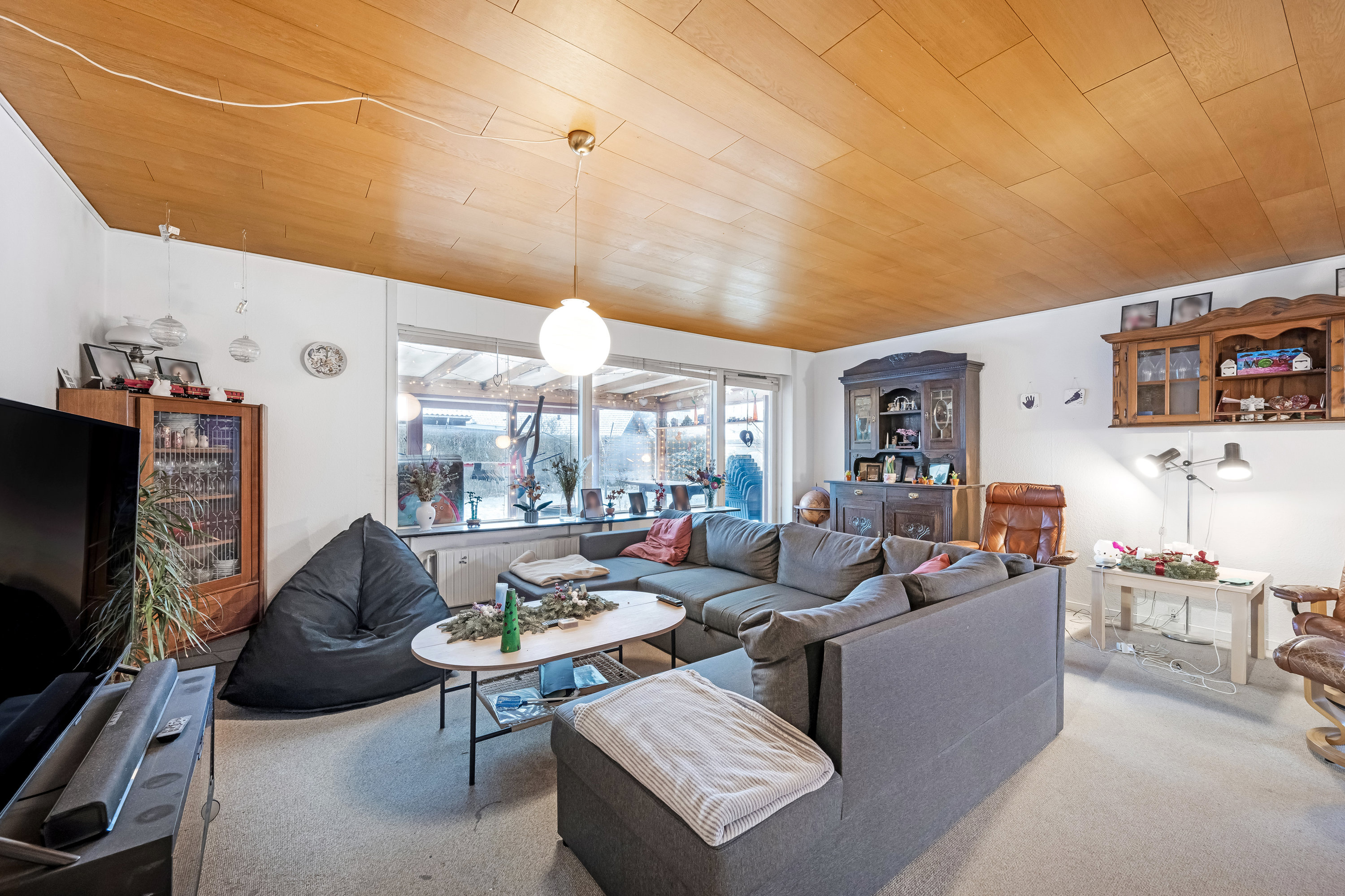 Fremhævet stue billede i fuldskærmstilstand. Billede af Spurven 11, 6920 Videbæk