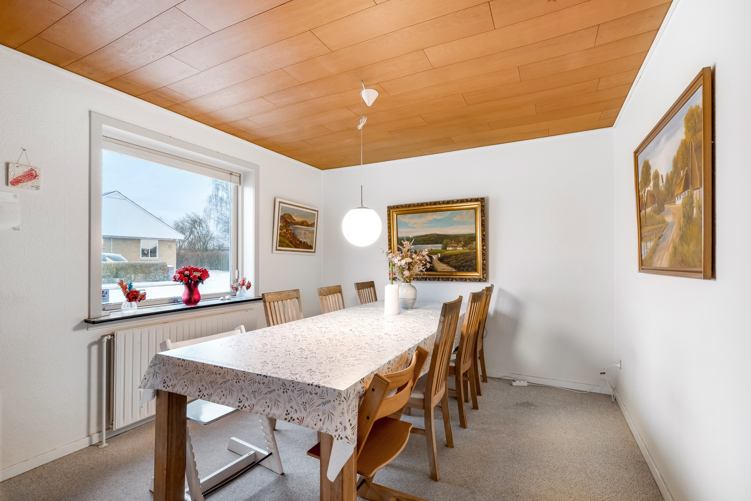 Fremhævet stue billede i fuldskærmstilstand. Billede af Spurven 11, 6920 Videbæk