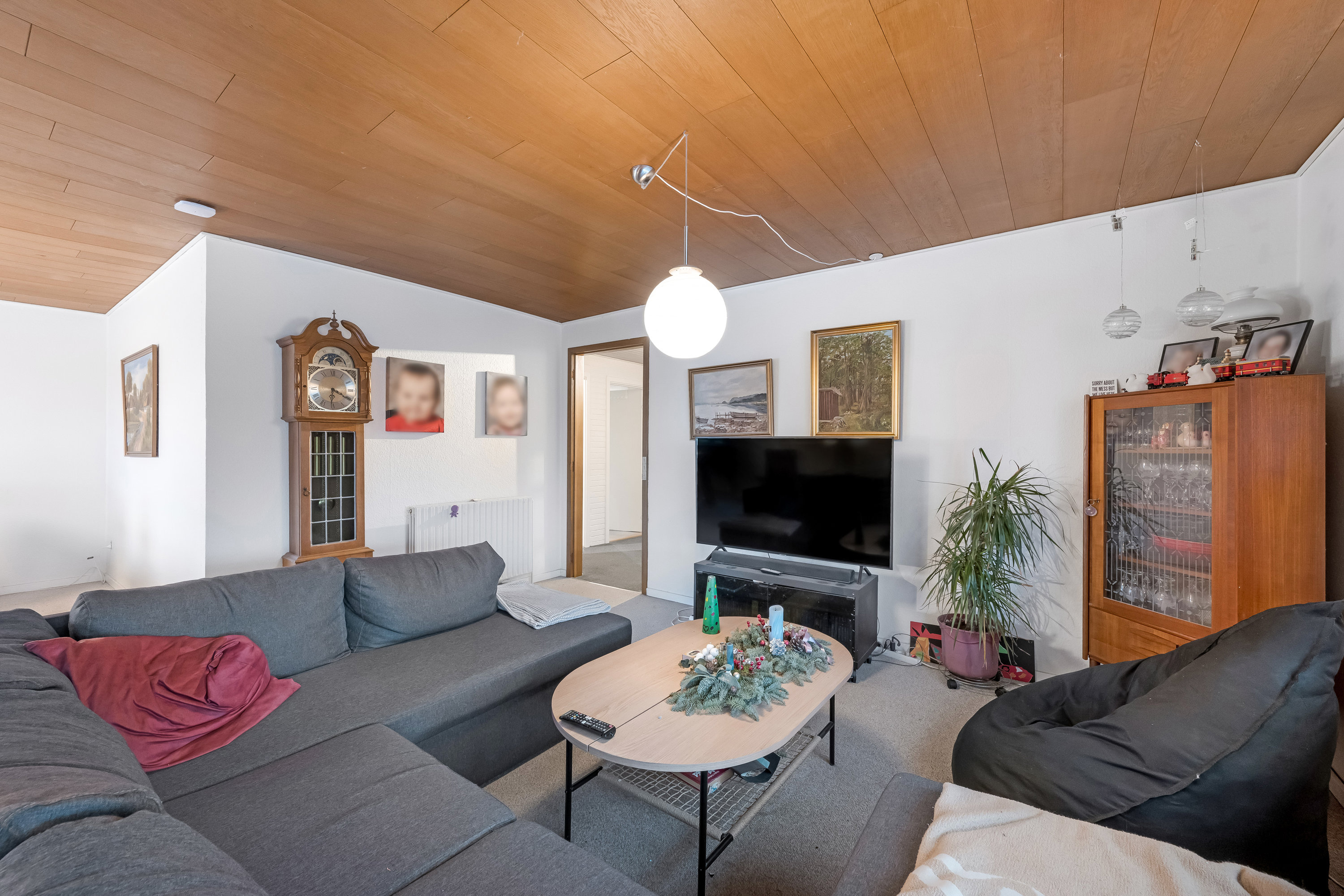 Fremhævet stue billede i fuldskærmstilstand. Billede af Spurven 11, 6920 Videbæk