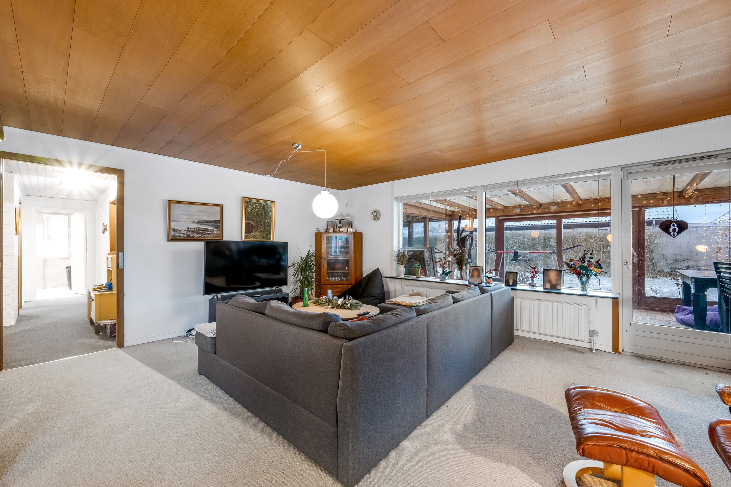 Fremhævet stue billede i fuldskærmstilstand. Billede af Spurven 11, 6920 Videbæk