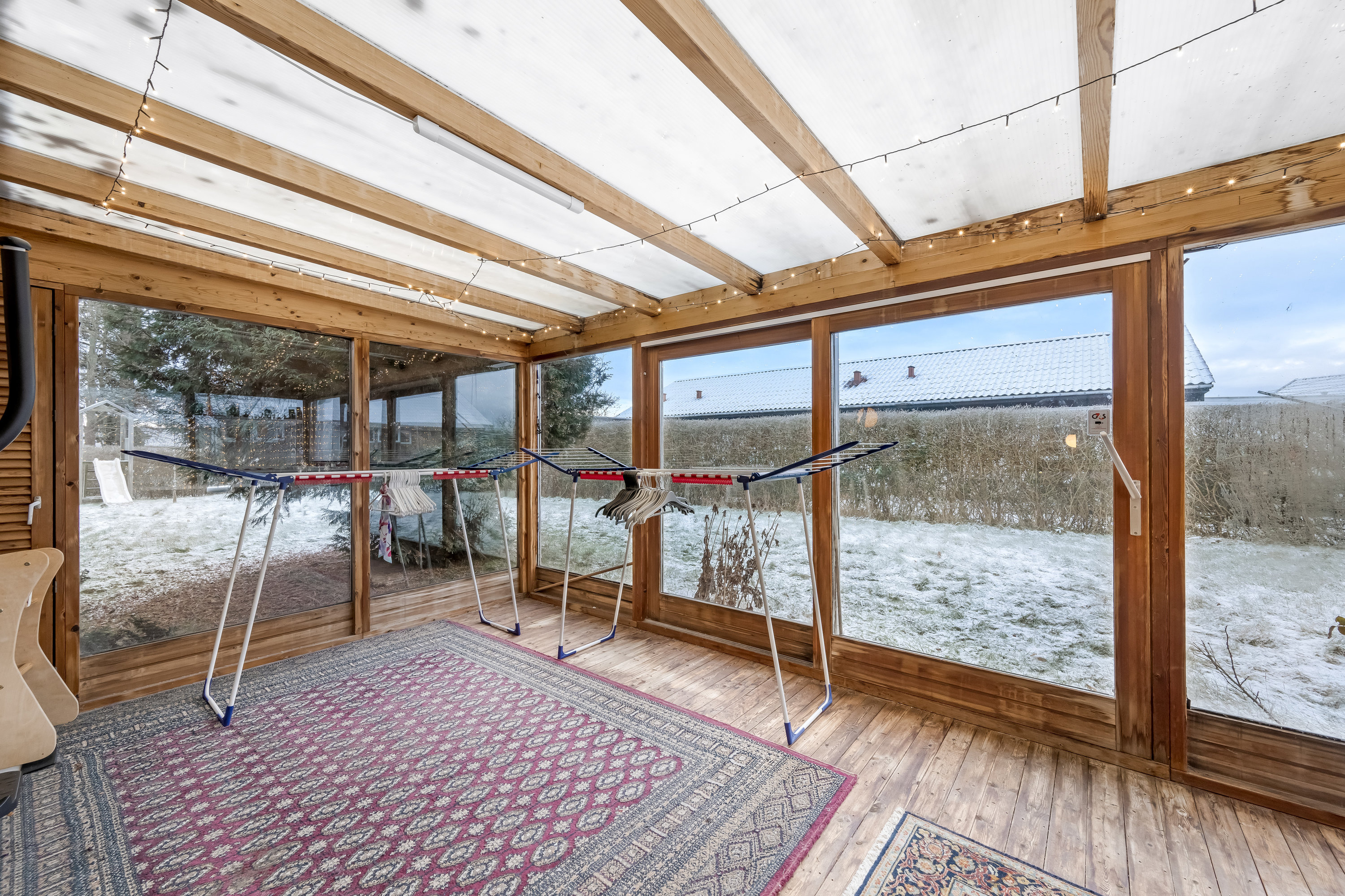 Fremhævet udestue billede i fuldskærmstilstand. Billede af Spurven 11, 6920 Videbæk