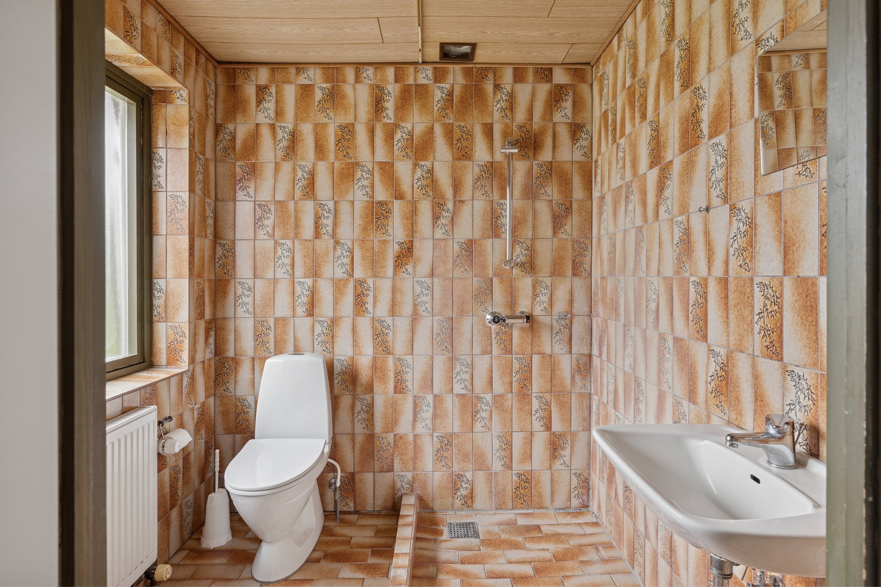 Fremhævet badeværelse billede i fuldskærmstilstand. Billede af Løvelbrovej 12, Pederstrup, 8830 Tjele