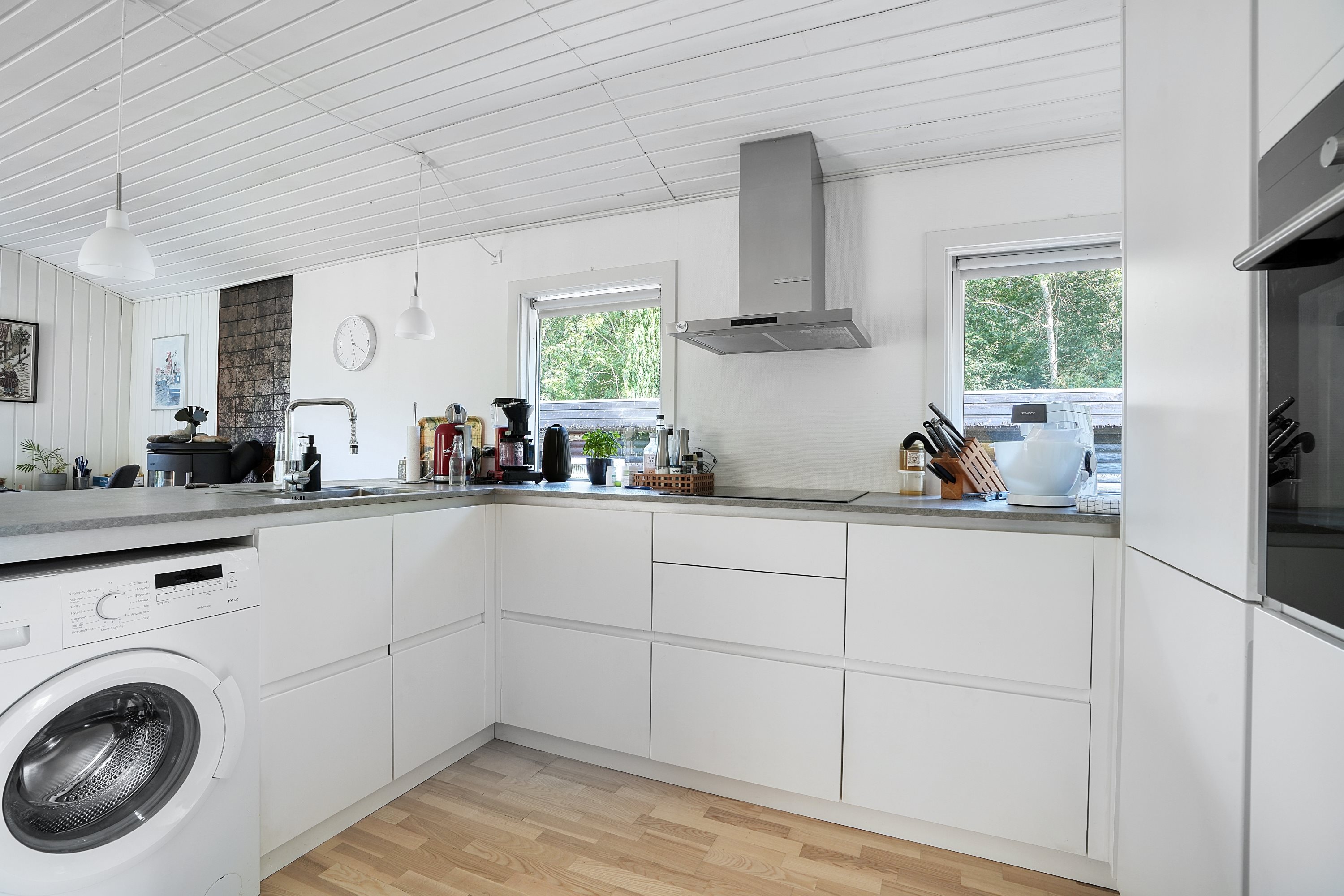 Fremhævet køkken billede i fuldskærmstilstand. Billede af Åsvinget 16, 3120 Dronningmølle