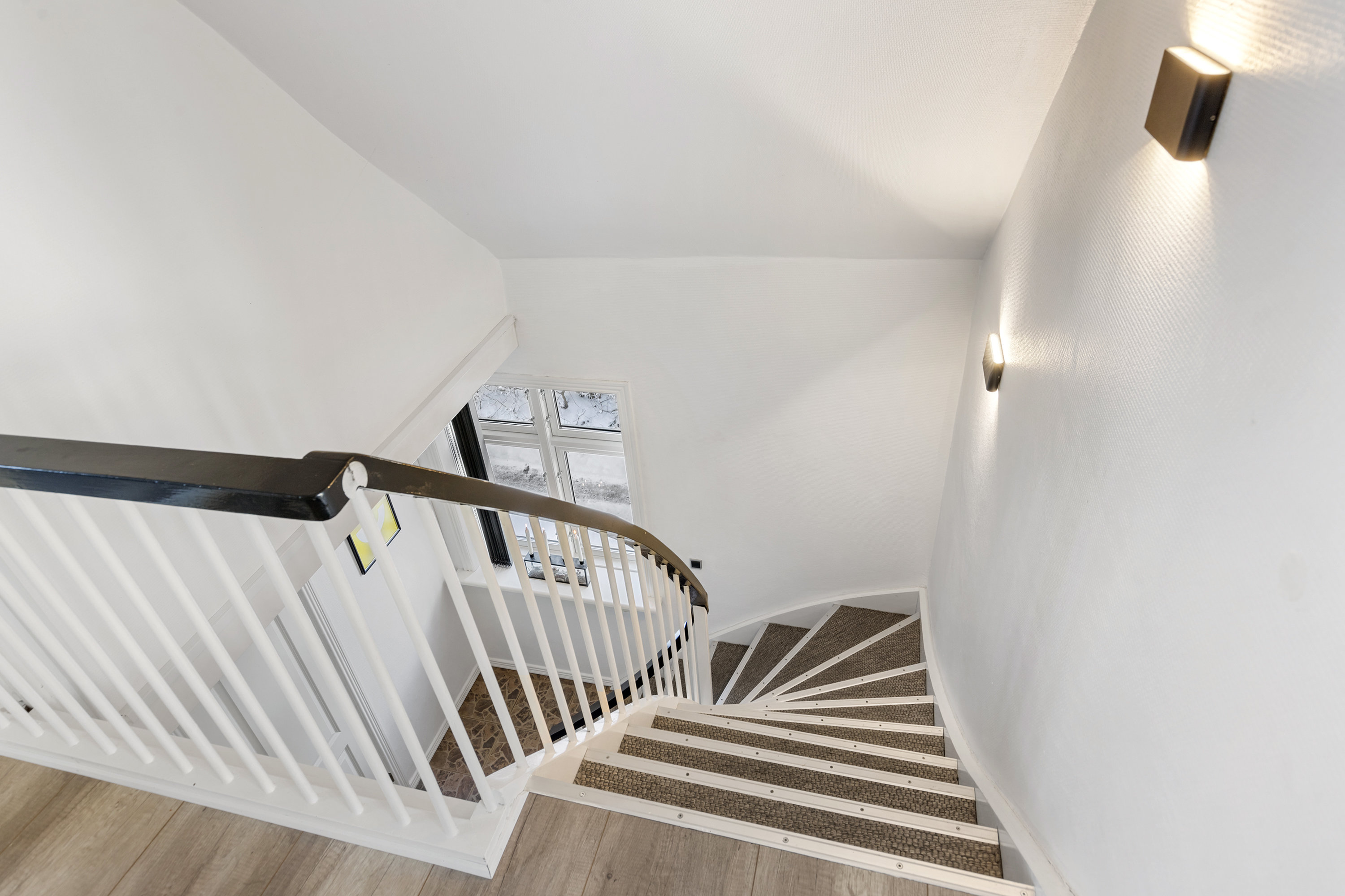 Fremhævet trappe billede i fuldskærmstilstand. Billede af Jyllandsgade 48, Haverslev, 9610 Nørager