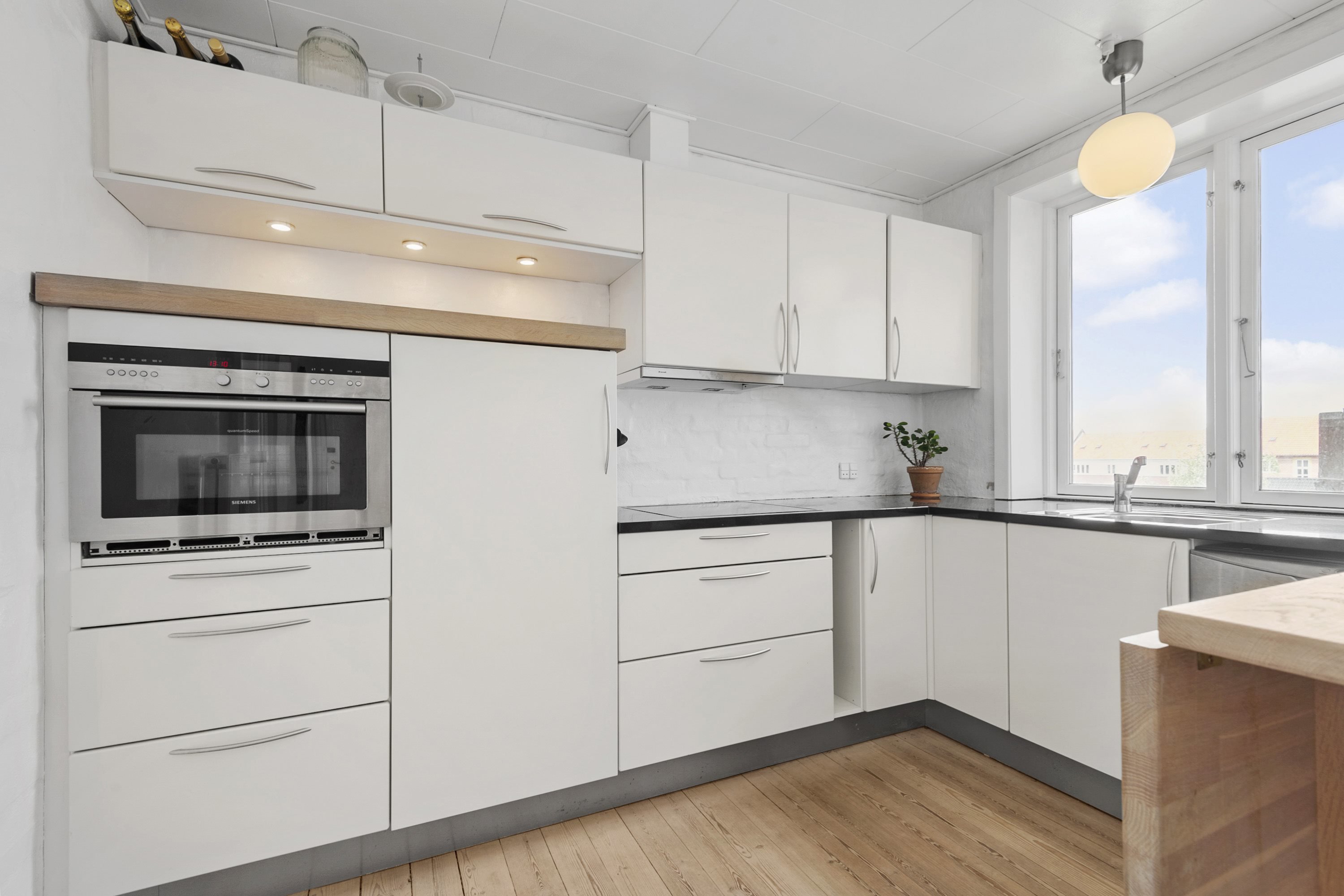 Fremhævet  billede i fuldskærmstilstand. Billede af Kronprinsensgade 88, 2. tv., 6700 Esbjerg