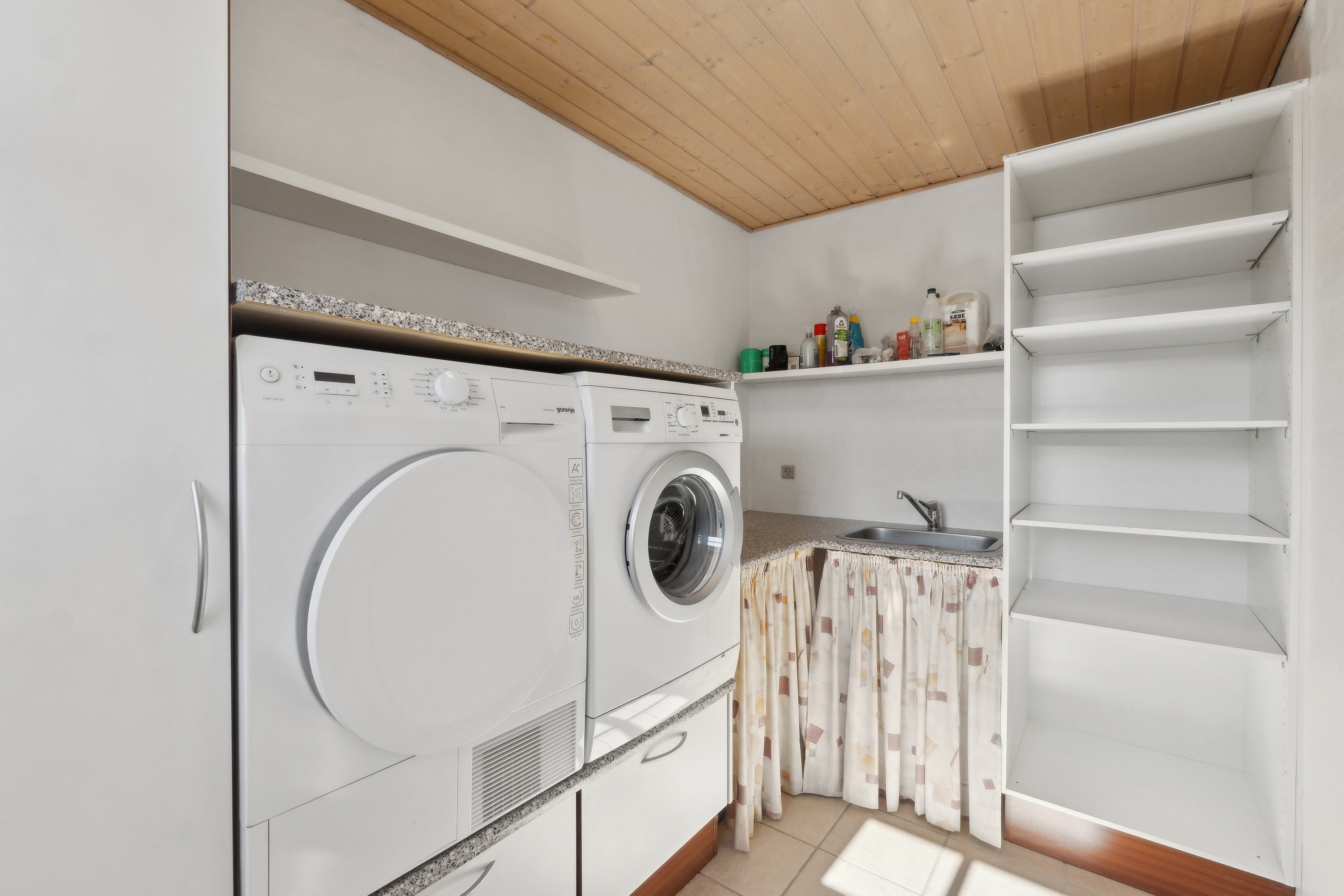 Fremhævet  billede i fuldskærmstilstand. Billede af Kroghsgaardvej 1, Øster Uttrup , 9220 Aalborg Øst