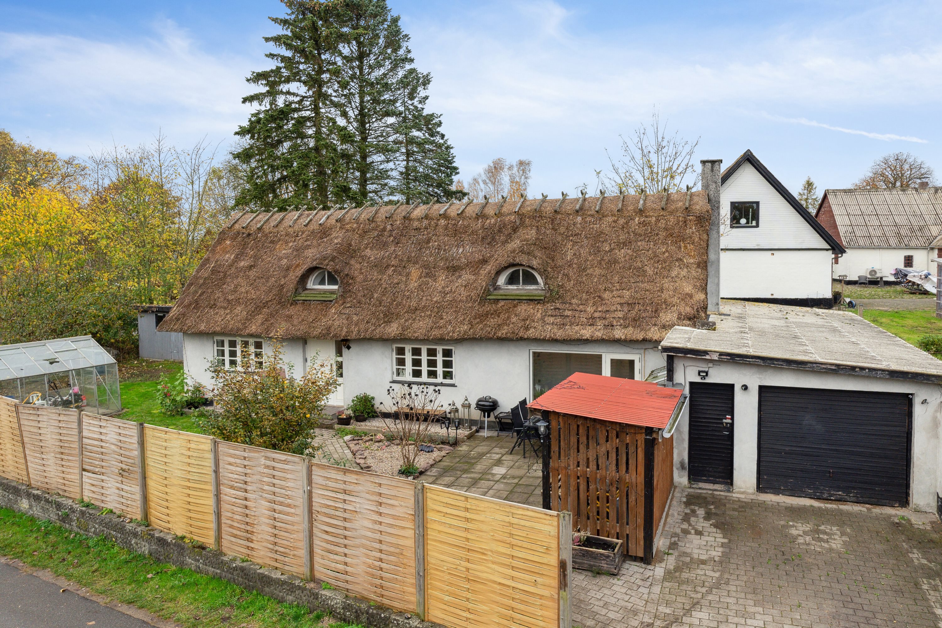 Fremhævet set fra vejen billede i fuldskærmstilstand. Billede af Nielstrupstræde 3, Nielstrup, 4690 Haslev