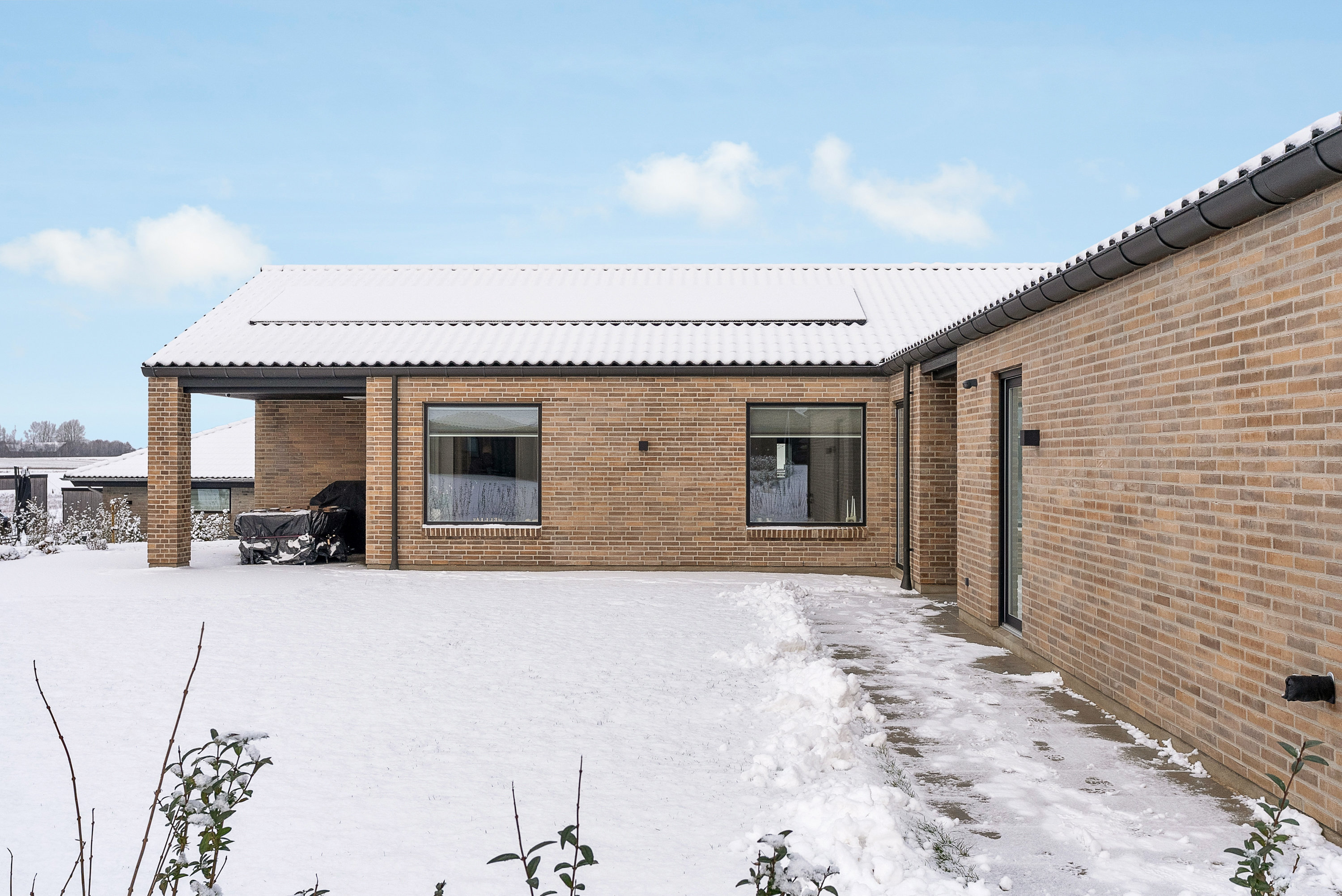 Fremhævet facade billede i fuldskærmstilstand. Billede af Fuglsang Allé 90, 7000 Fredericia