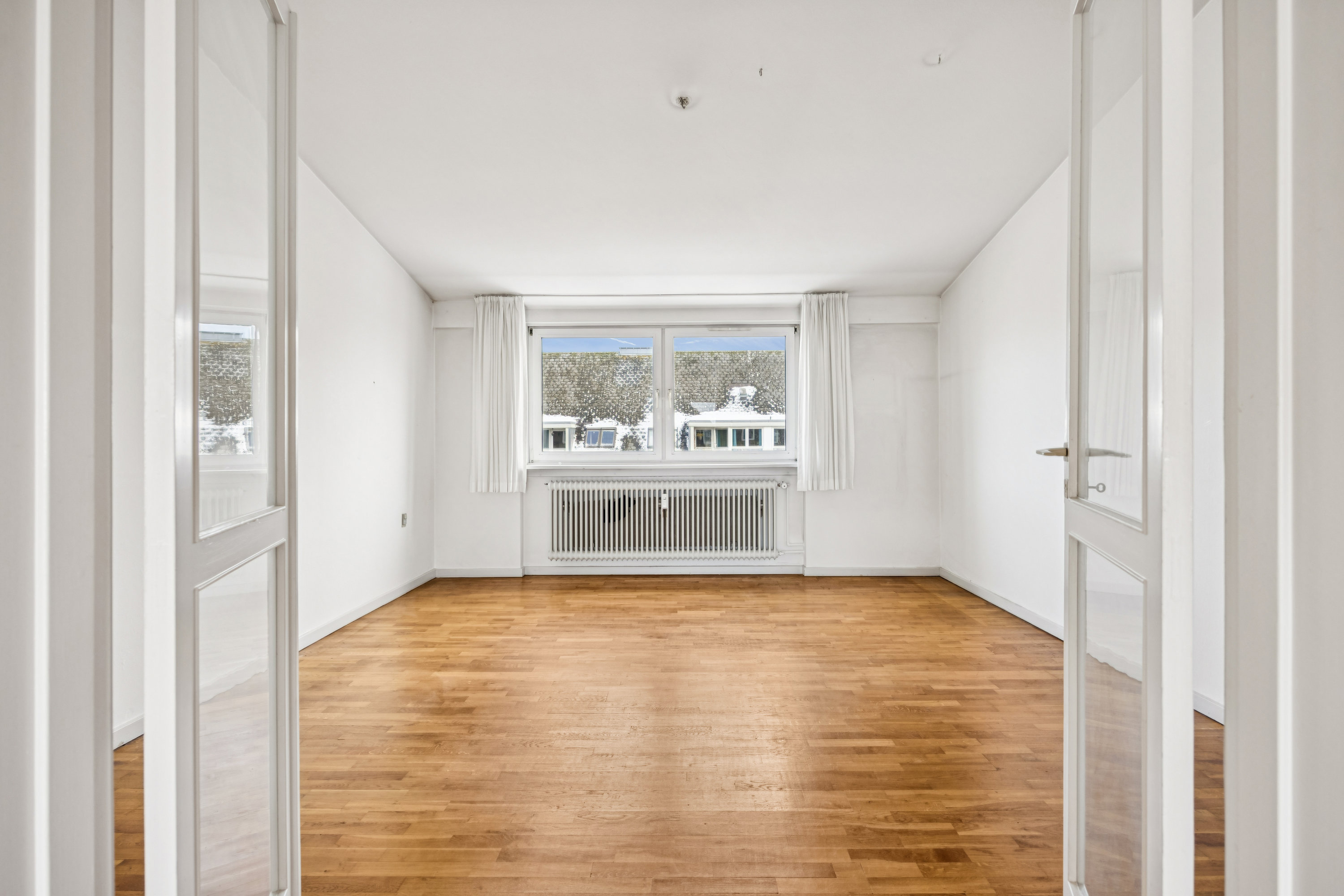 Fremhævet stue billede i fuldskærmstilstand. Billede af Roskildevej 100, 6. th., 2000 Frederiksberg