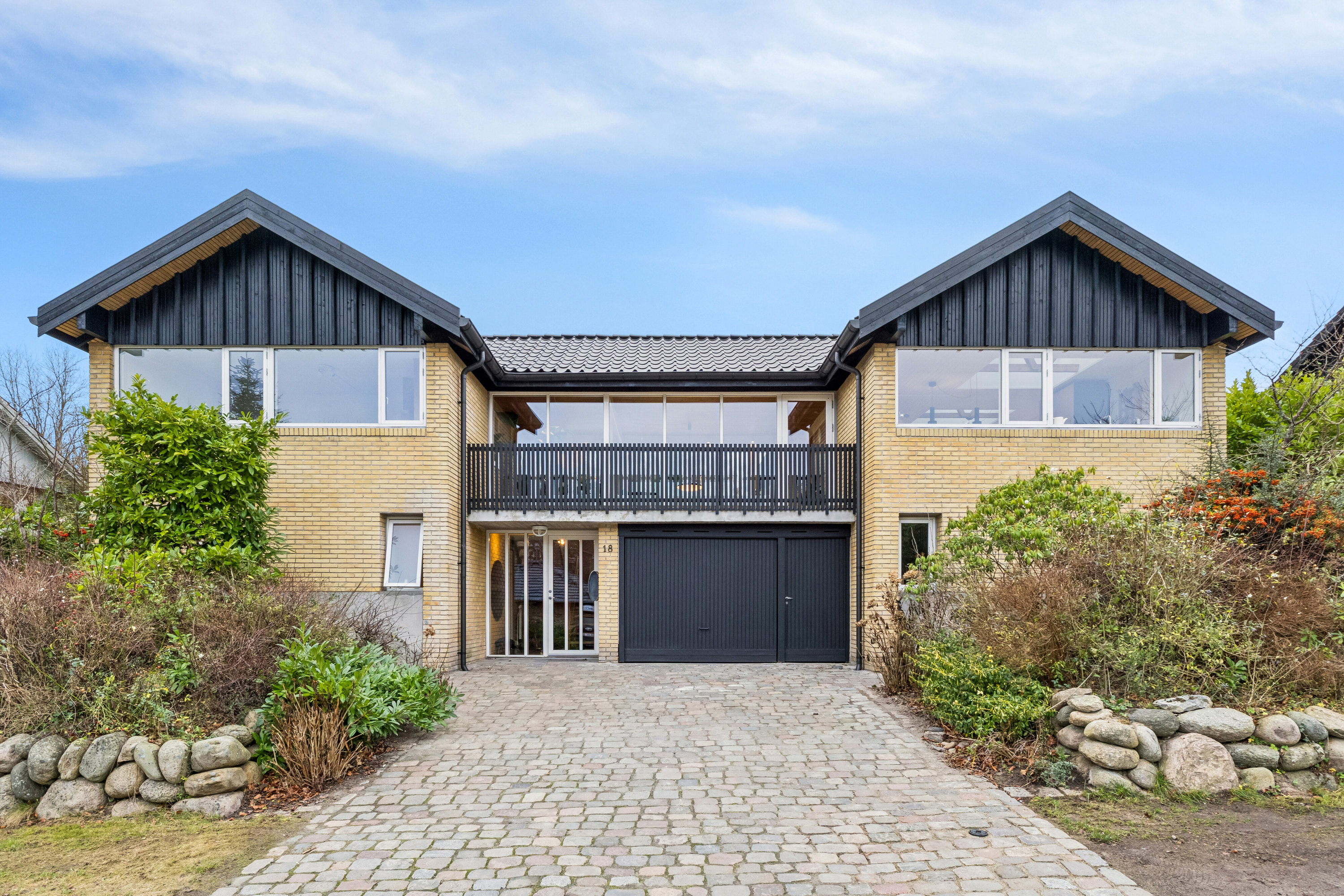 Fremhævet ejendommen billede i fuldskærmstilstand. Billede af Dalsvinget 18, Skåde, 8270 Højbjerg