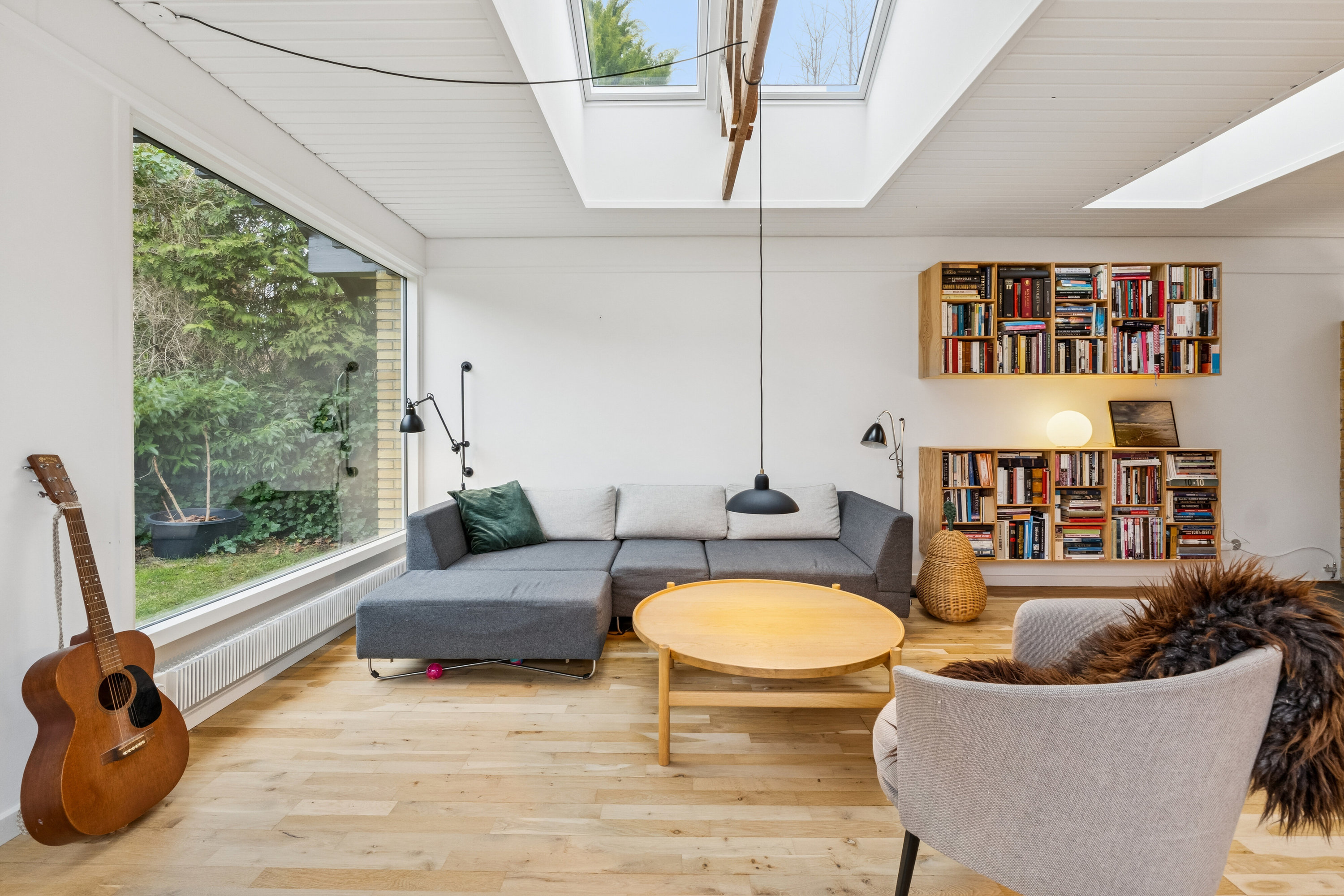 Fremhævet stue billede i fuldskærmstilstand. Billede af Dalsvinget 18, Skåde, 8270 Højbjerg