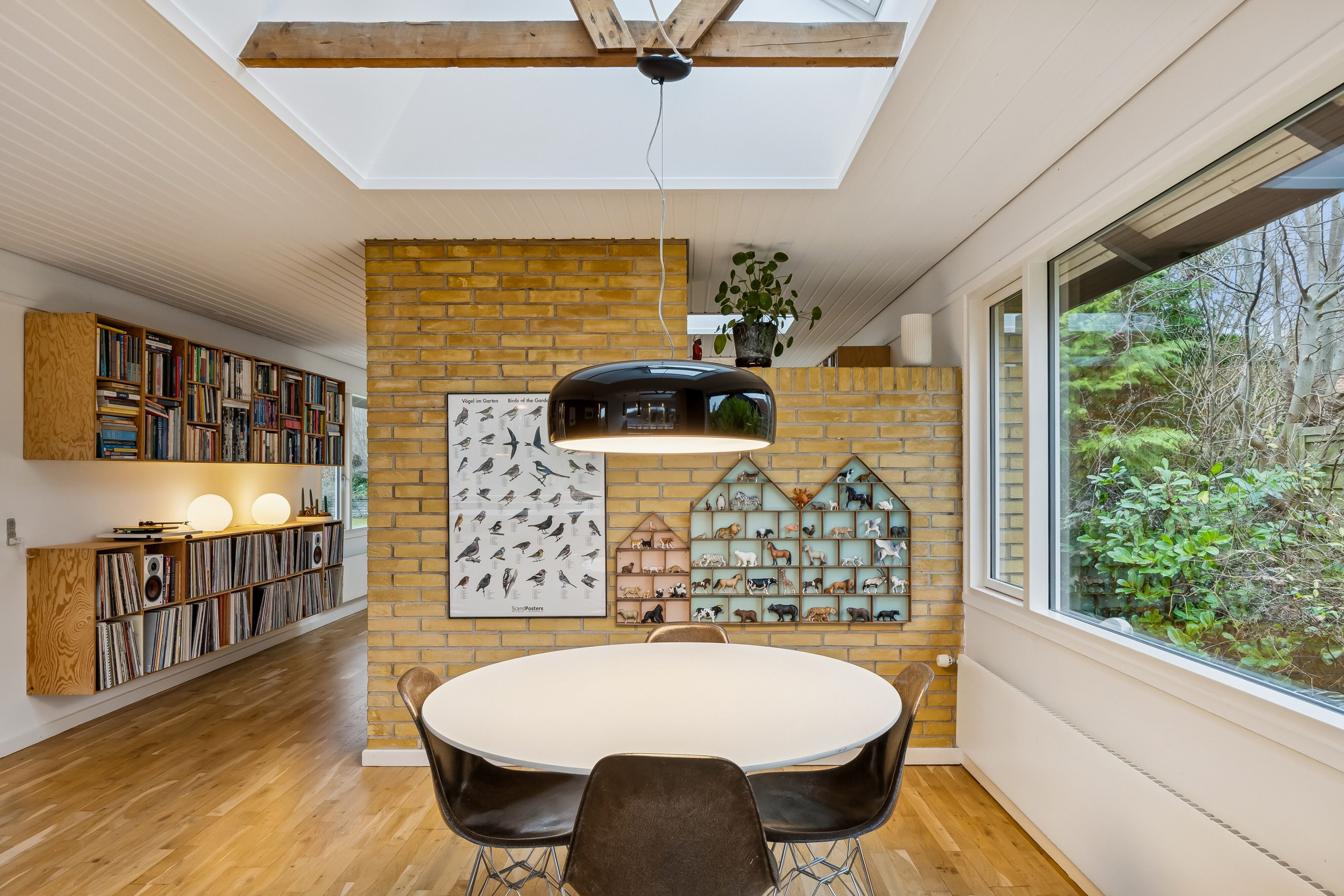 Fremhævet alrum billede i fuldskærmstilstand. Billede af Dalsvinget 18, Skåde, 8270 Højbjerg