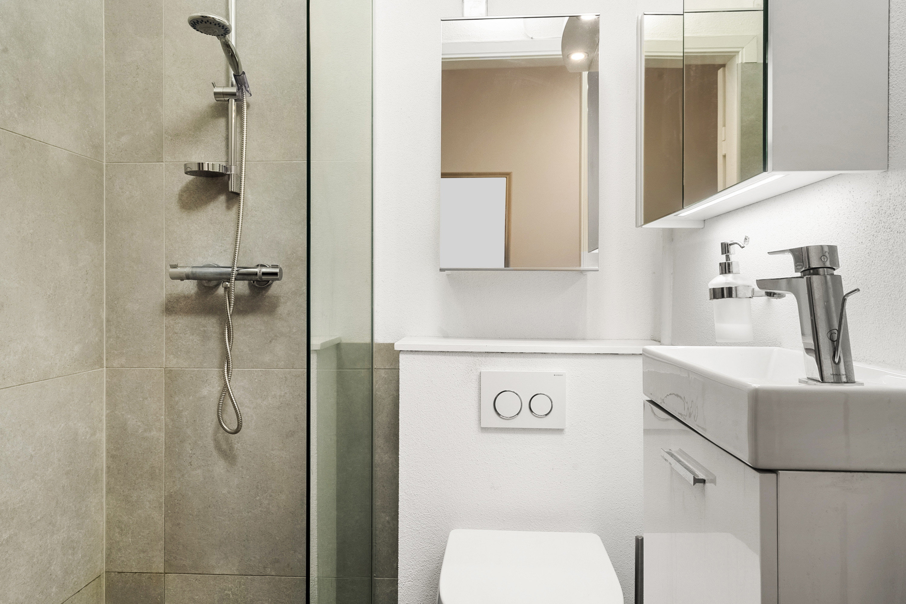 Fremhævet badeværelse billede i fuldskærmstilstand. Billede af Sønderbrogade 93, 1. tv., 8700 Horsens