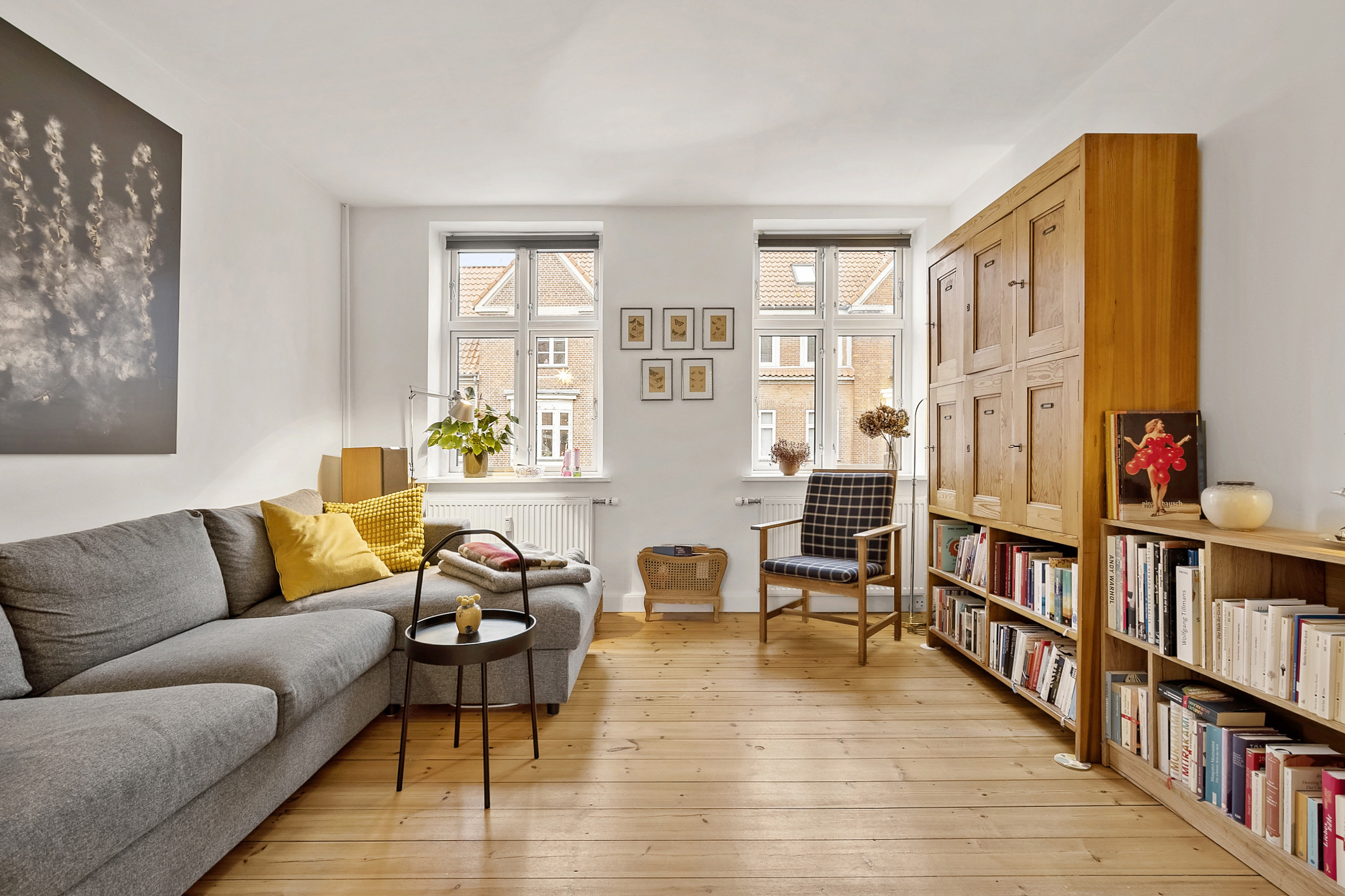 Fremhævet stue billede i fuldskærmstilstand. Billede af Østervænget 3, 1., 5000 Odense C