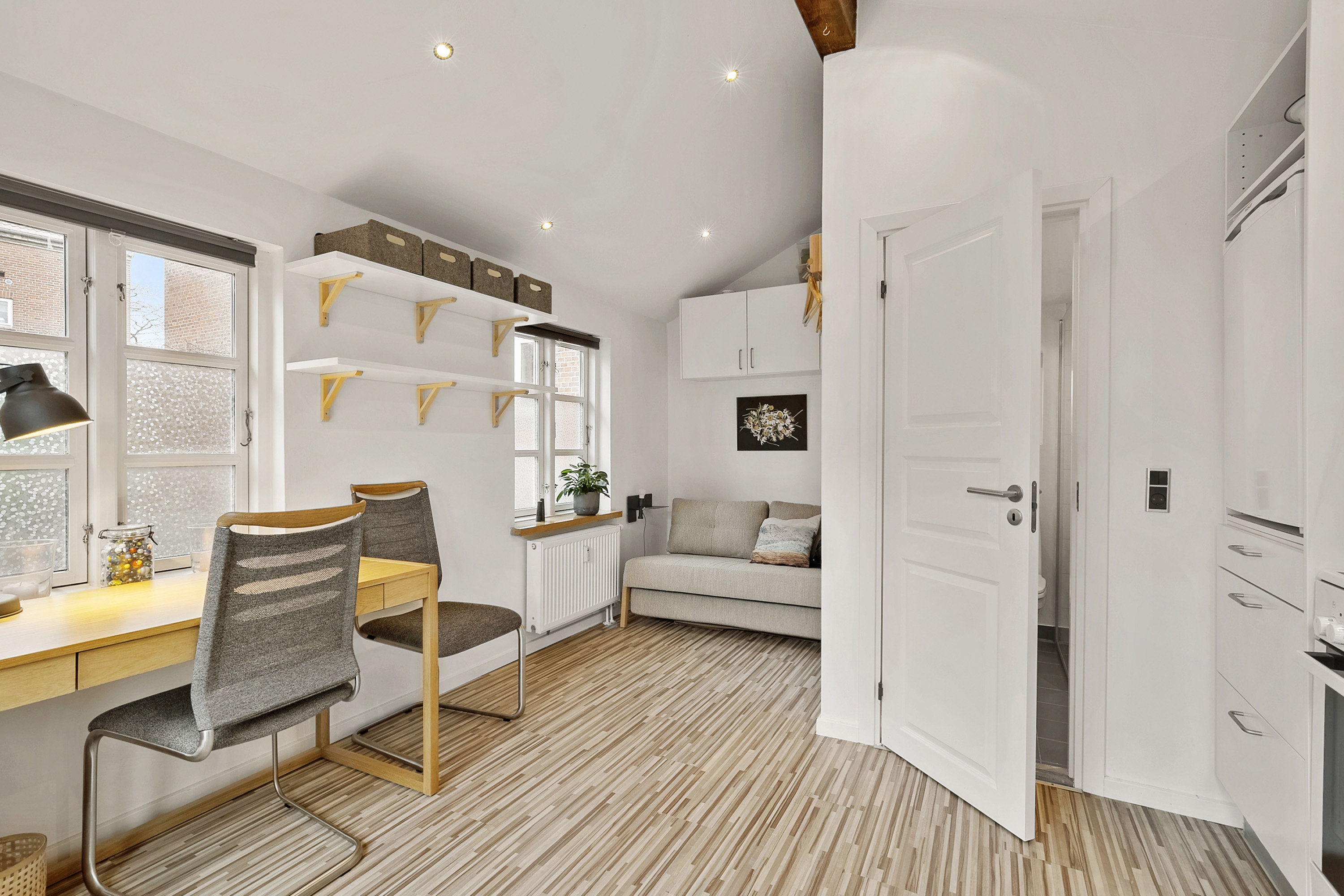 Fremhævet stue billede i fuldskærmstilstand. Billede af Østervænget 3, 1., 5000 Odense C