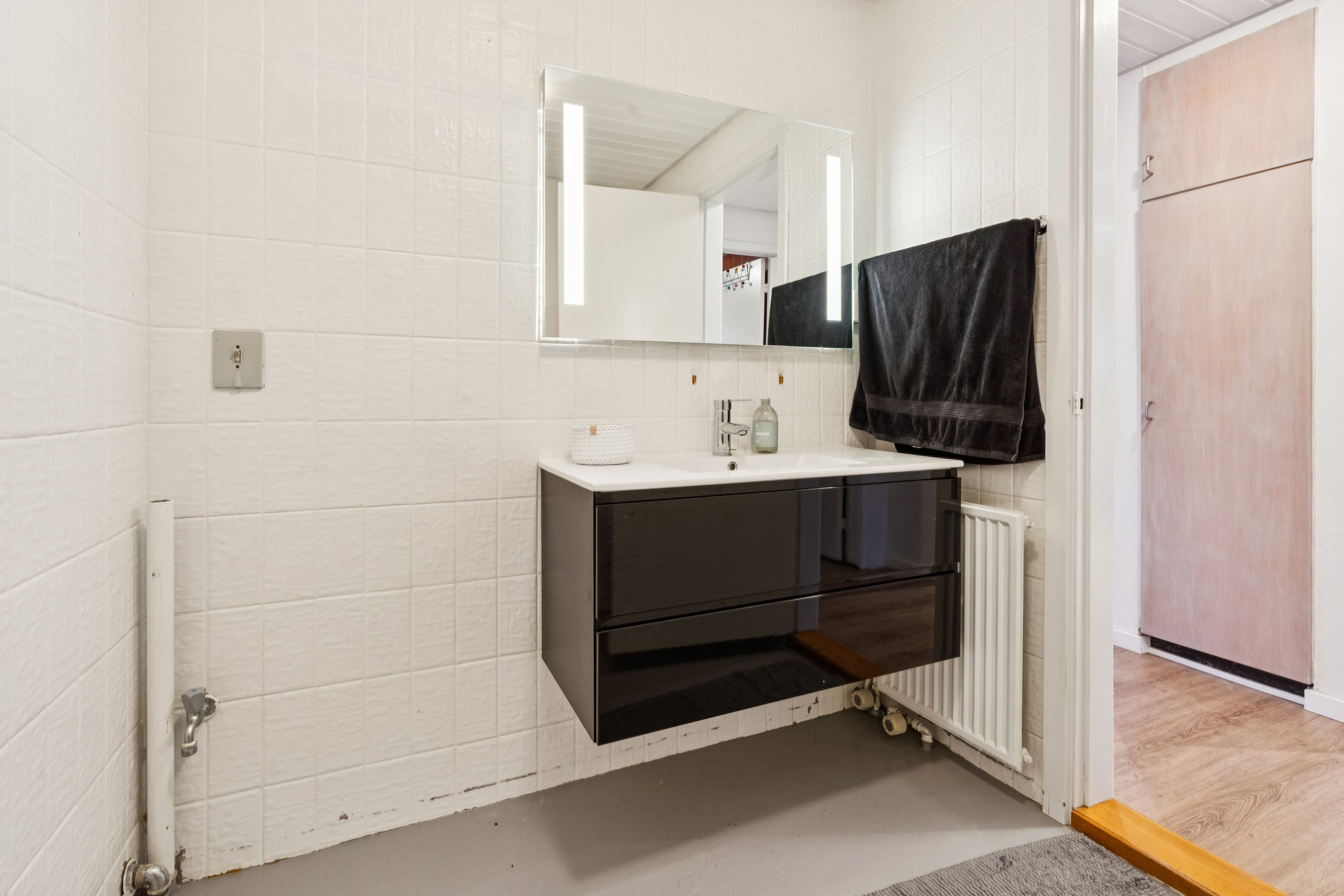 Fremhævet badeværelse billede i fuldskærmstilstand. Billede af Esbjergparken 8, 9220 Aalborg Øst