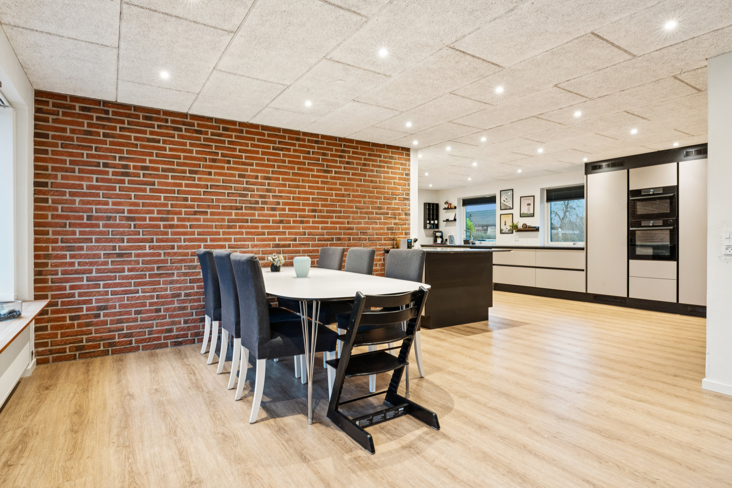 Fremhævet værelse billede i fuldskærmstilstand. Billede af Esbjergparken 8, 9220 Aalborg Øst