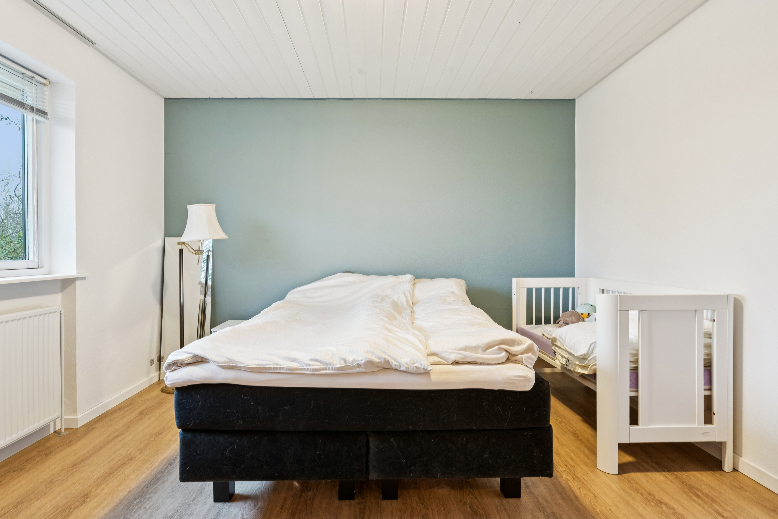 Fremhævet værelse billede i fuldskærmstilstand. Billede af Esbjergparken 8, 9220 Aalborg Øst