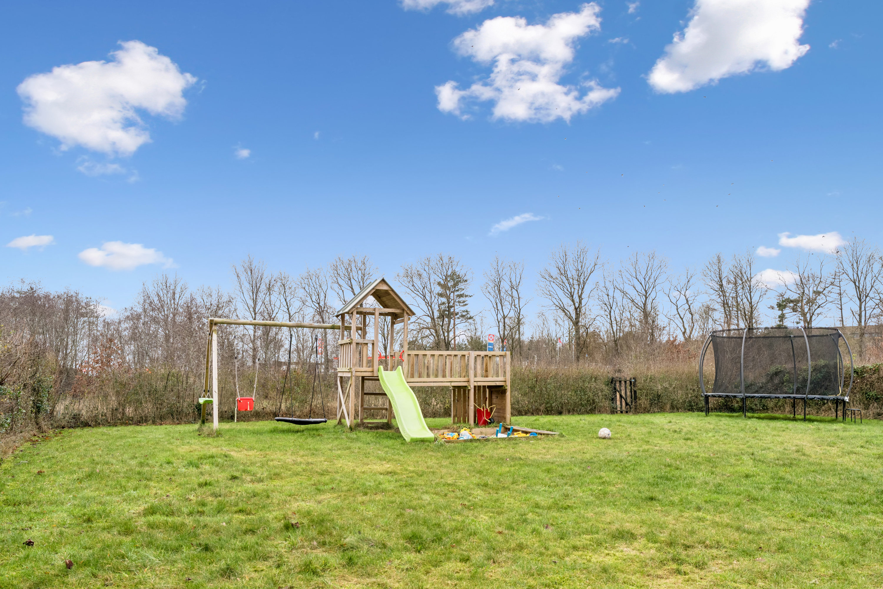 Fremhævet have billede i fuldskærmstilstand. Billede af Esbjergparken 8, 9220 Aalborg Øst