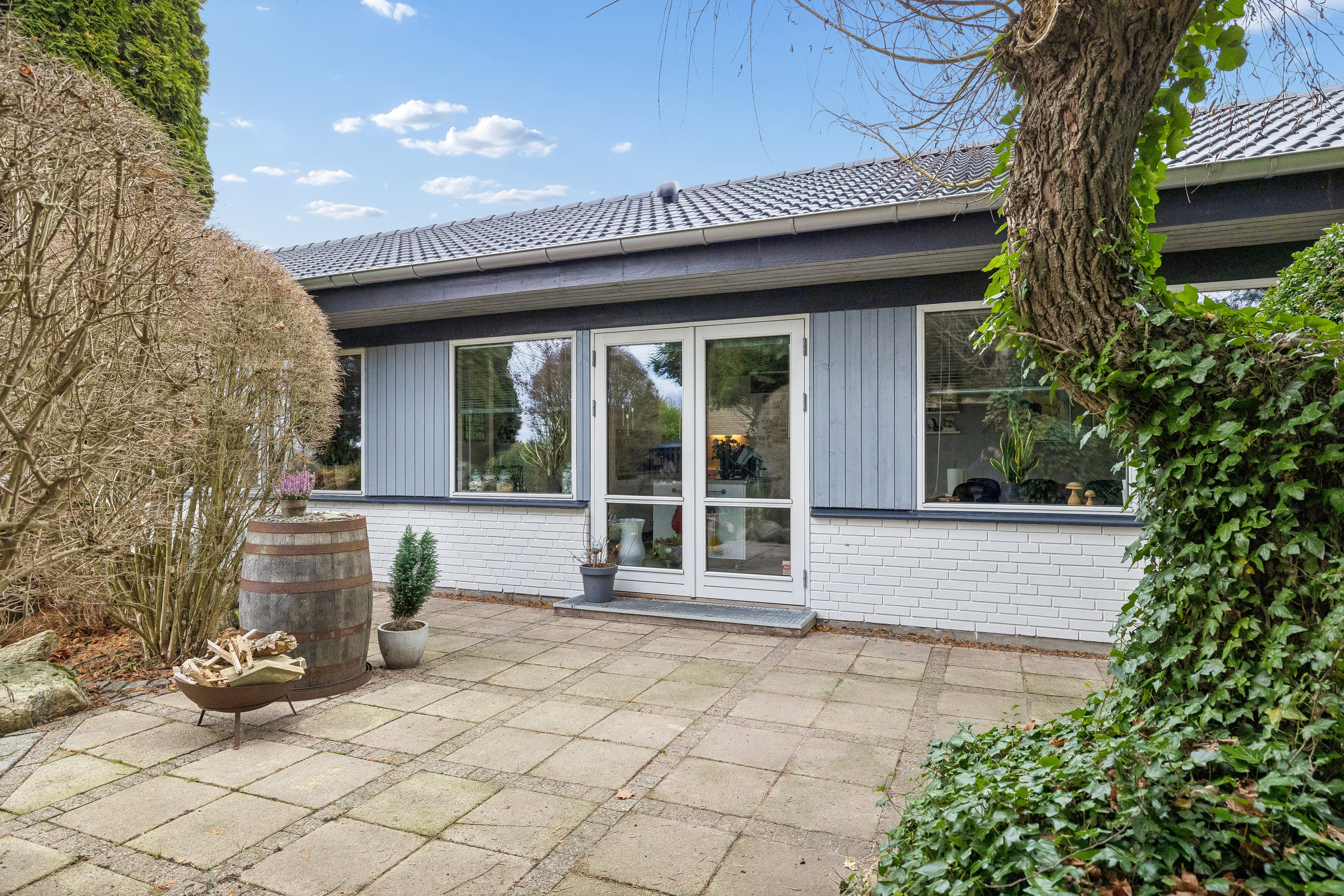 Fremhævet terrasse billede i fuldskærmstilstand. Billede af Sønderbækparken 7, Fruering, 8660 Skanderborg