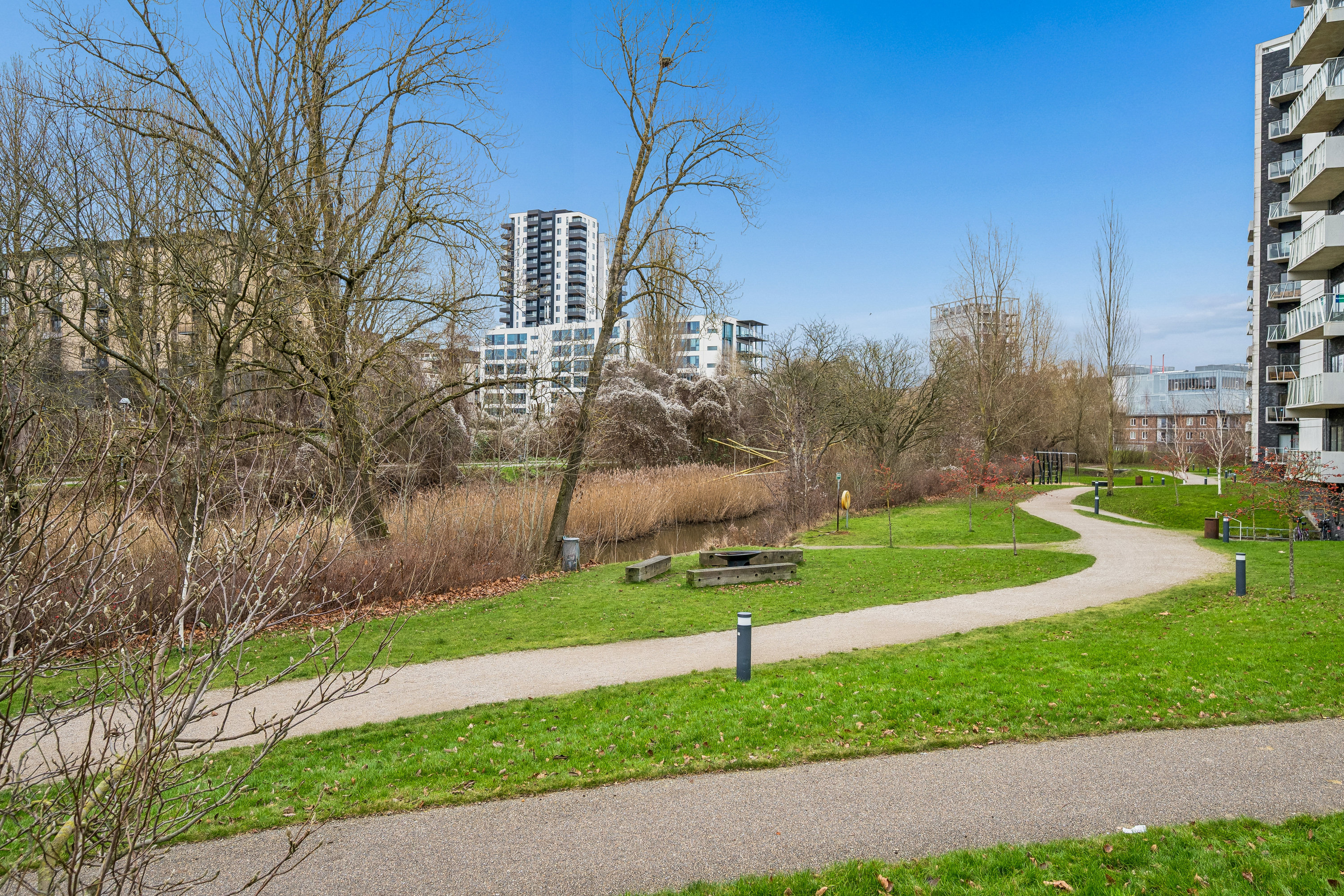 Fremhævet andet billede i fuldskærmstilstand. Billede af Åhusene 11, 5. 1., 8000 Aarhus C