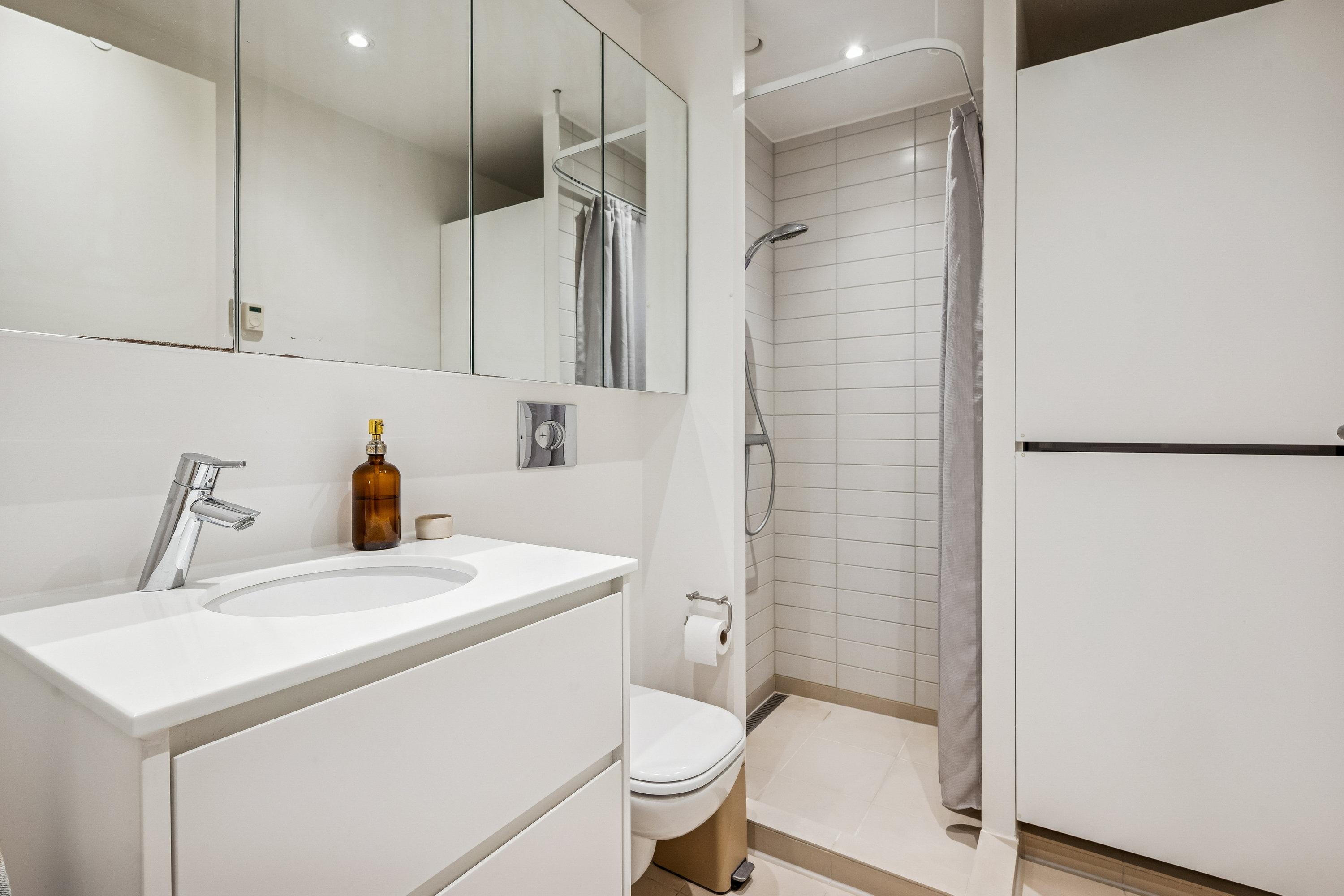 Fremhævet badeværelse billede i fuldskærmstilstand. Billede af Åhusene 11, 5. 1., 8000 Aarhus C