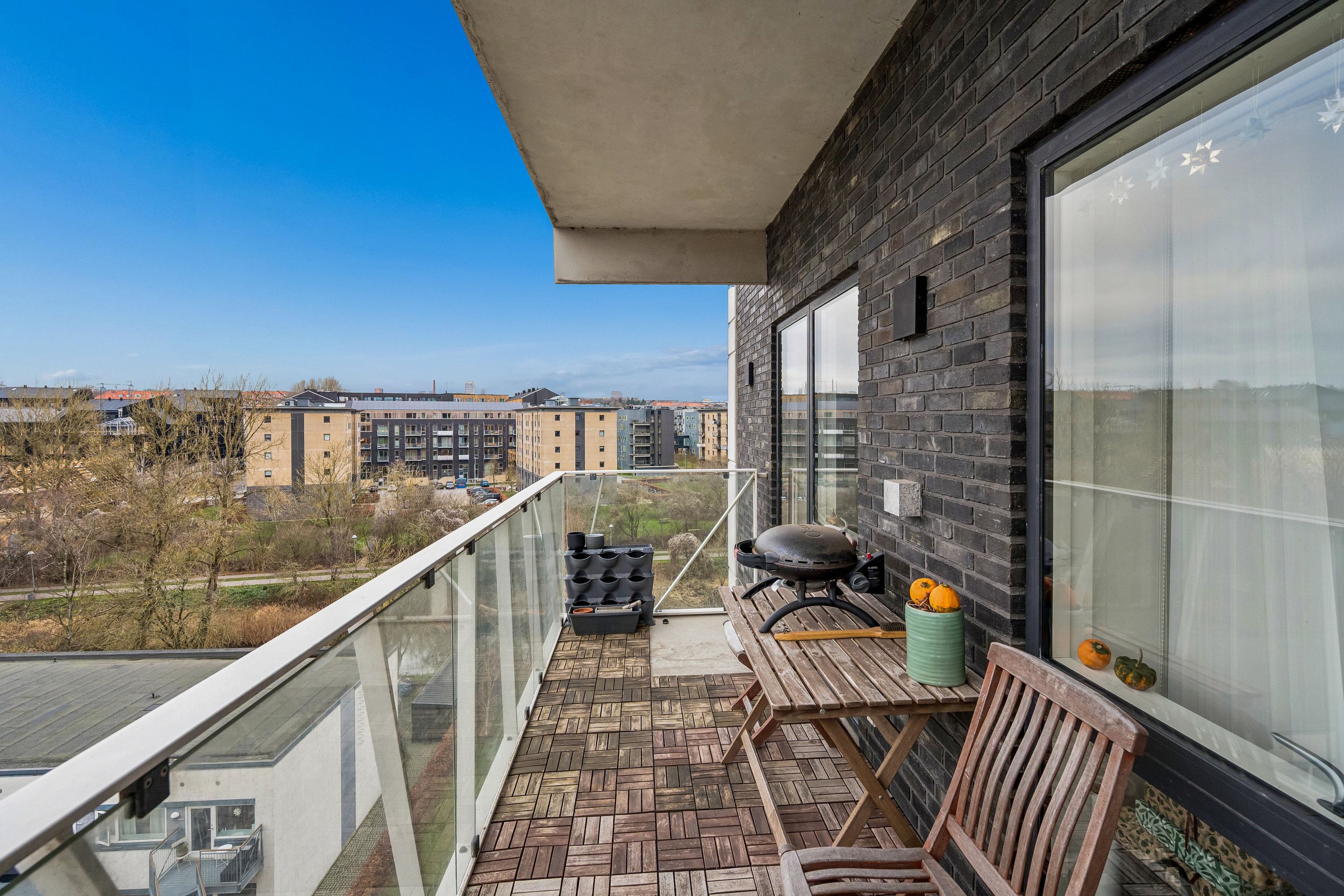 Fremhævet altan billede i fuldskærmstilstand. Billede af Åhusene 11, 5. 1., 8000 Aarhus C