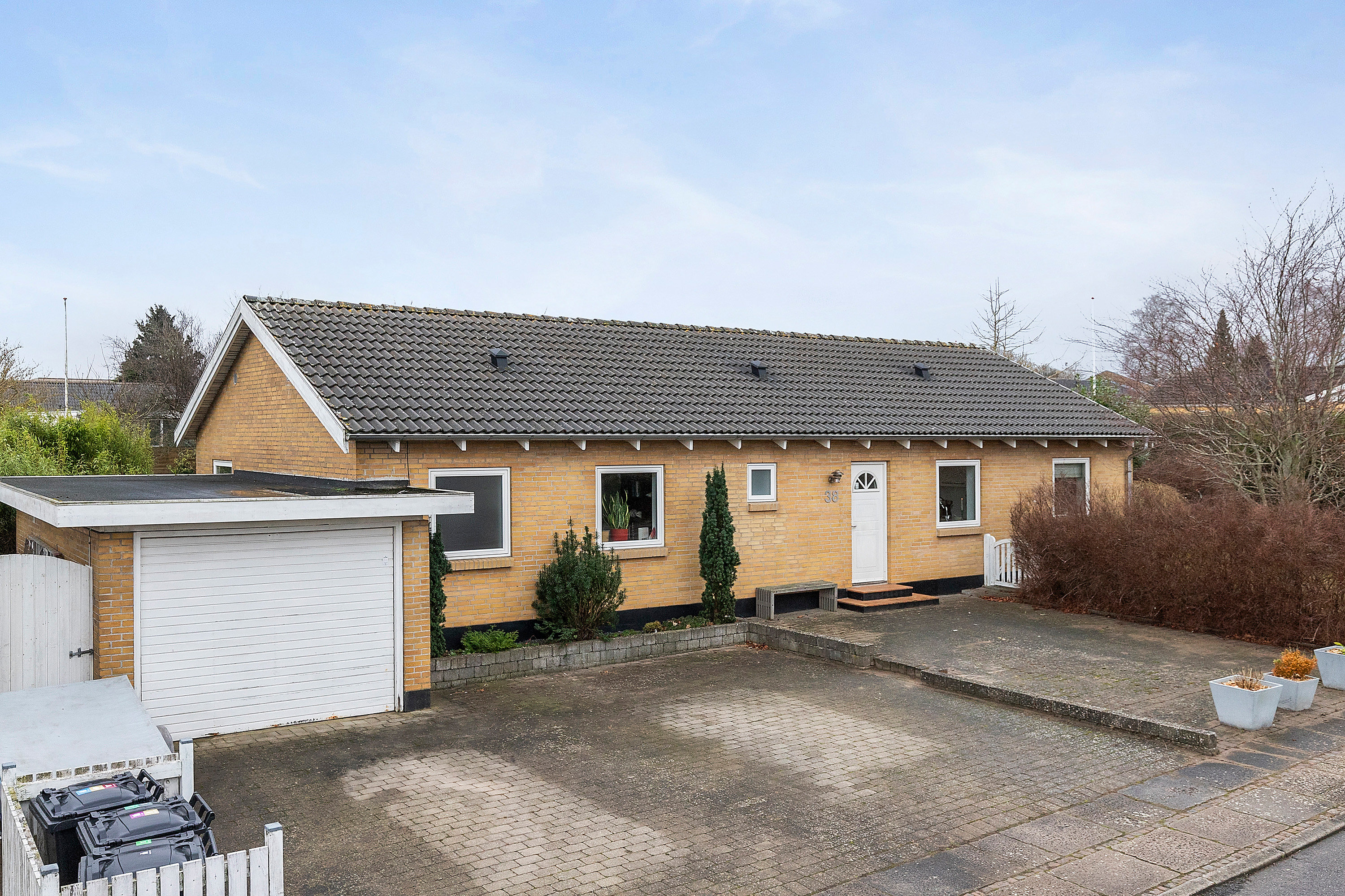 Miniaturebillede 1: ejendommen. Billede af Rosenvænget 38, 8362 Hørning