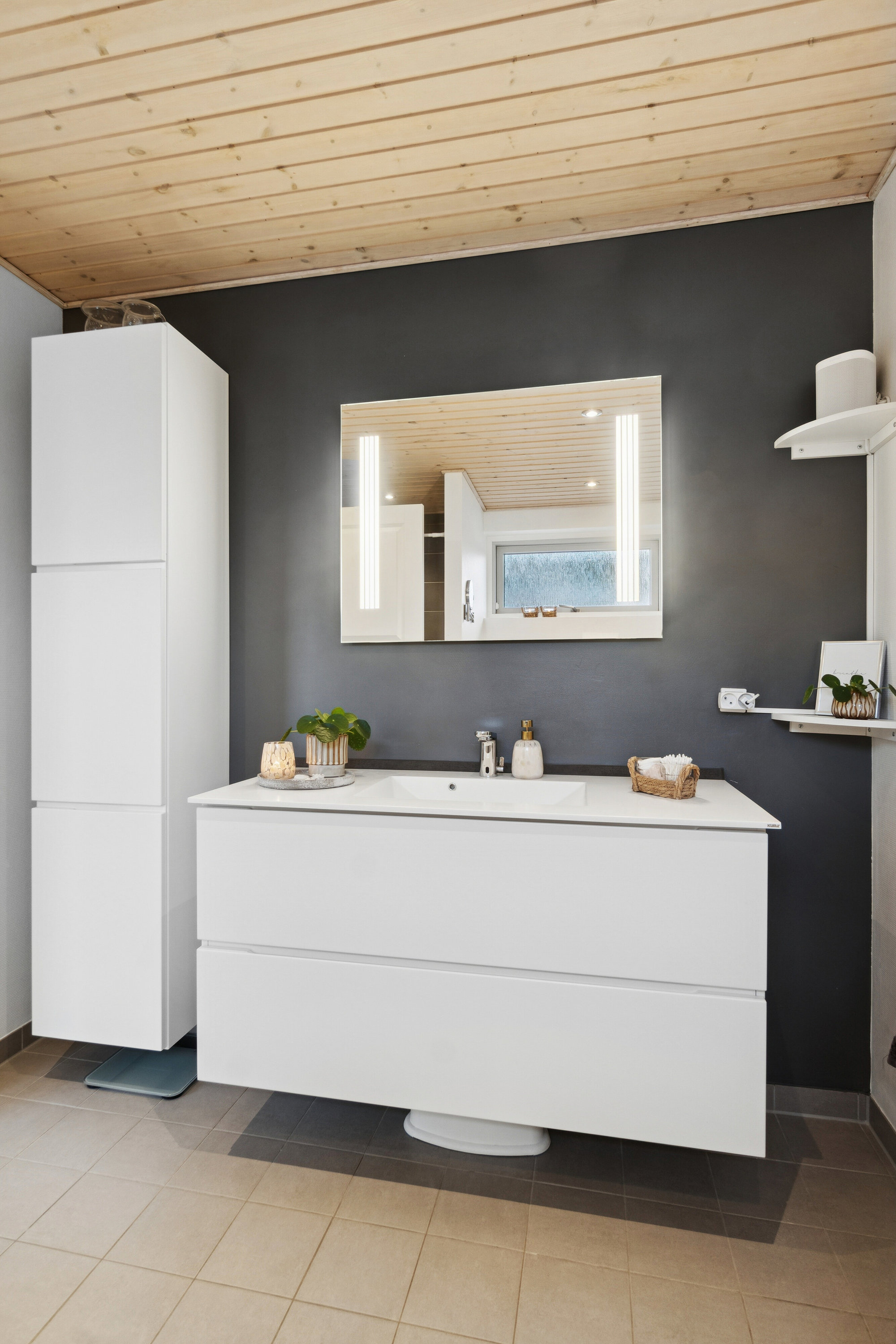 Fremhævet badeværelse billede i fuldskærmstilstand. Billede af Sandageren 44, 4700 Næstved