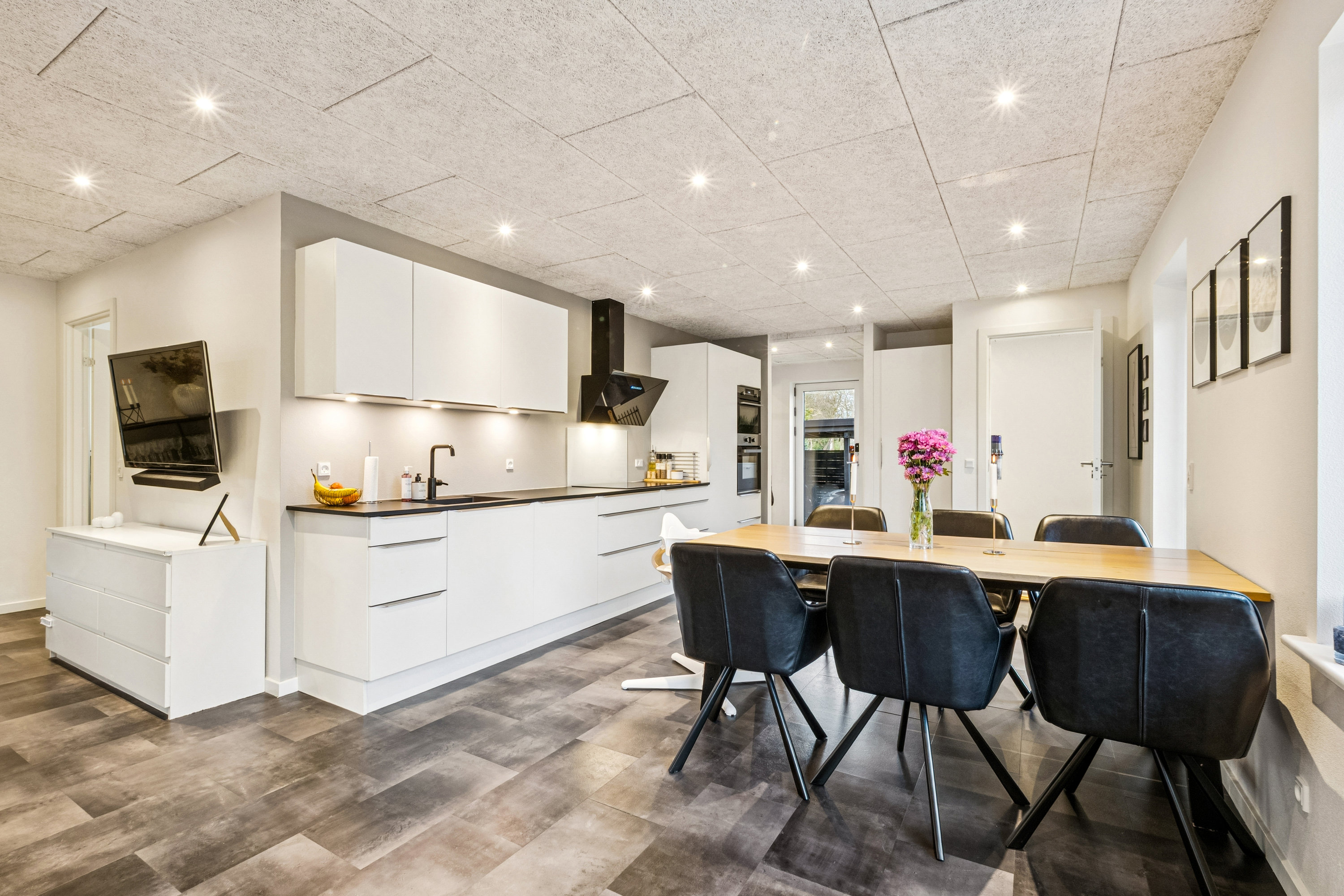 Fremhævet køkken billede i fuldskærmstilstand. Billede af Søndervej 16, Øster Jølby, 7950 Erslev