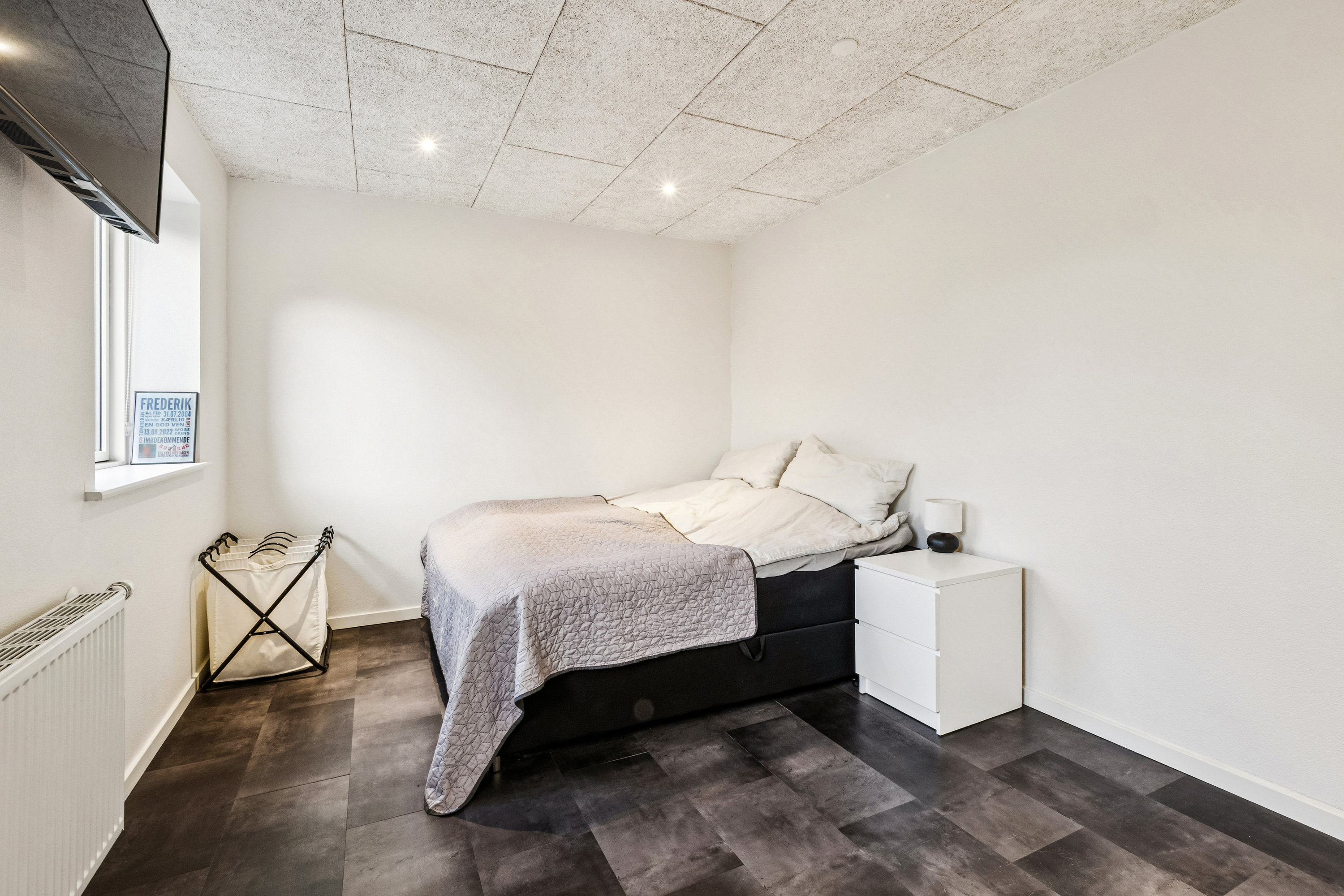 Fremhævet værelse billede i fuldskærmstilstand. Billede af Søndervej 16, Øster Jølby, 7950 Erslev